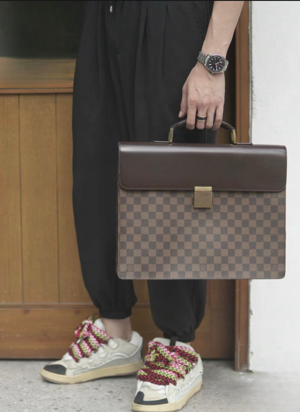 Pre-loved Louis Vuitton Altona Briefcase in brown checkerboard canvas and brown leather 2001
