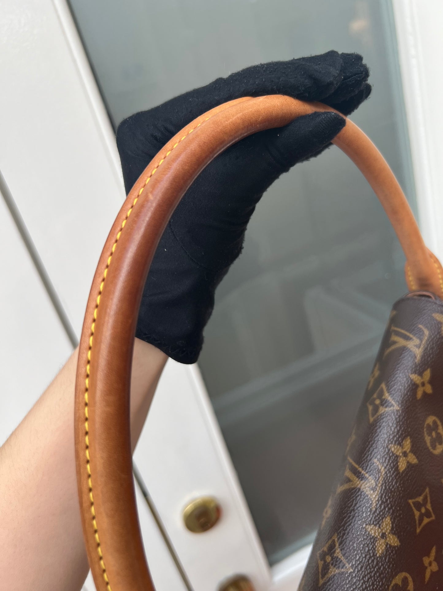 Pre-loved Louis Vuitton Looping PM Handbag Monogram 2001