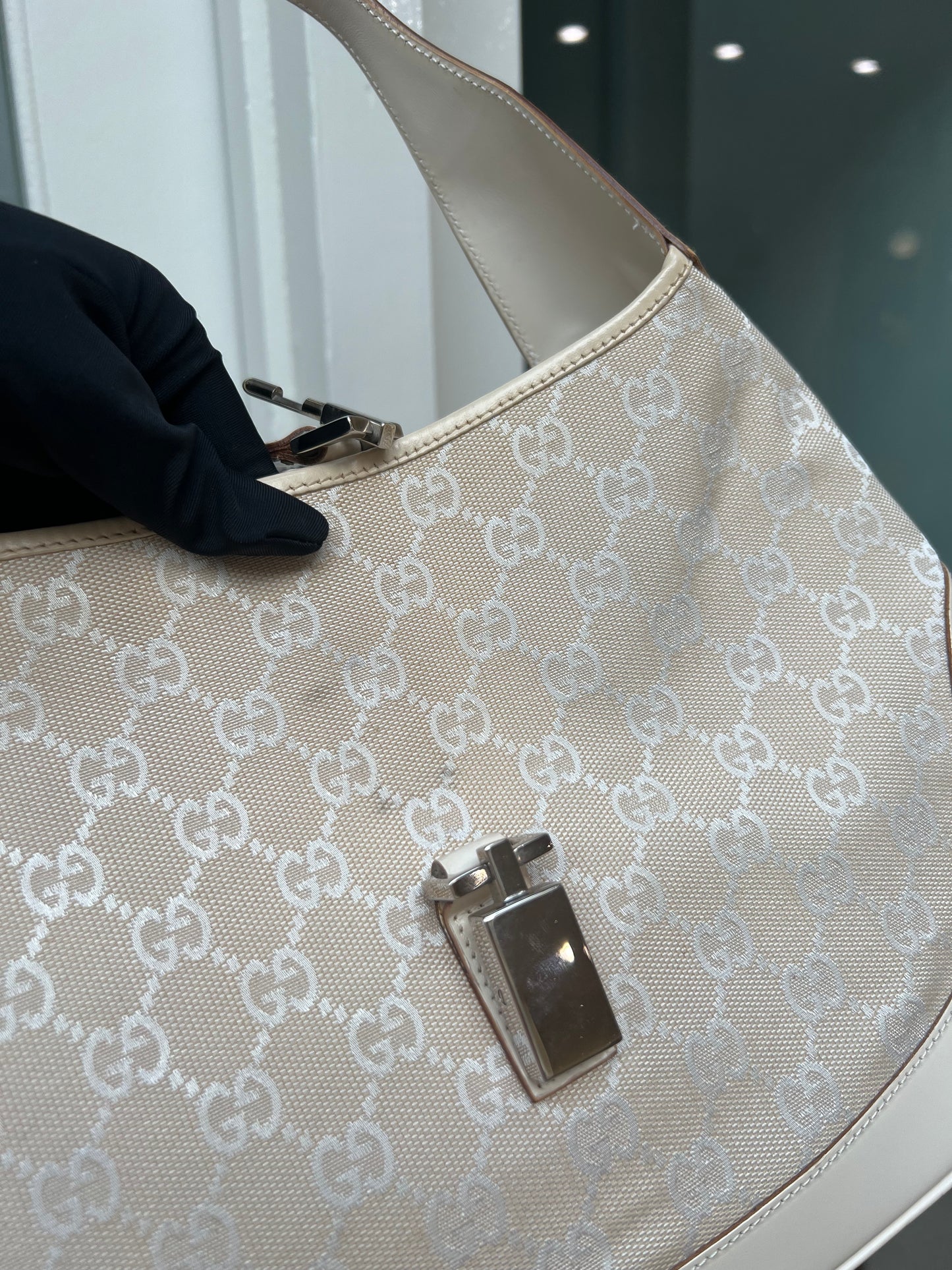 Pre-loved Gucci ivory white GG Canvas and Leather Jackie O Hobo