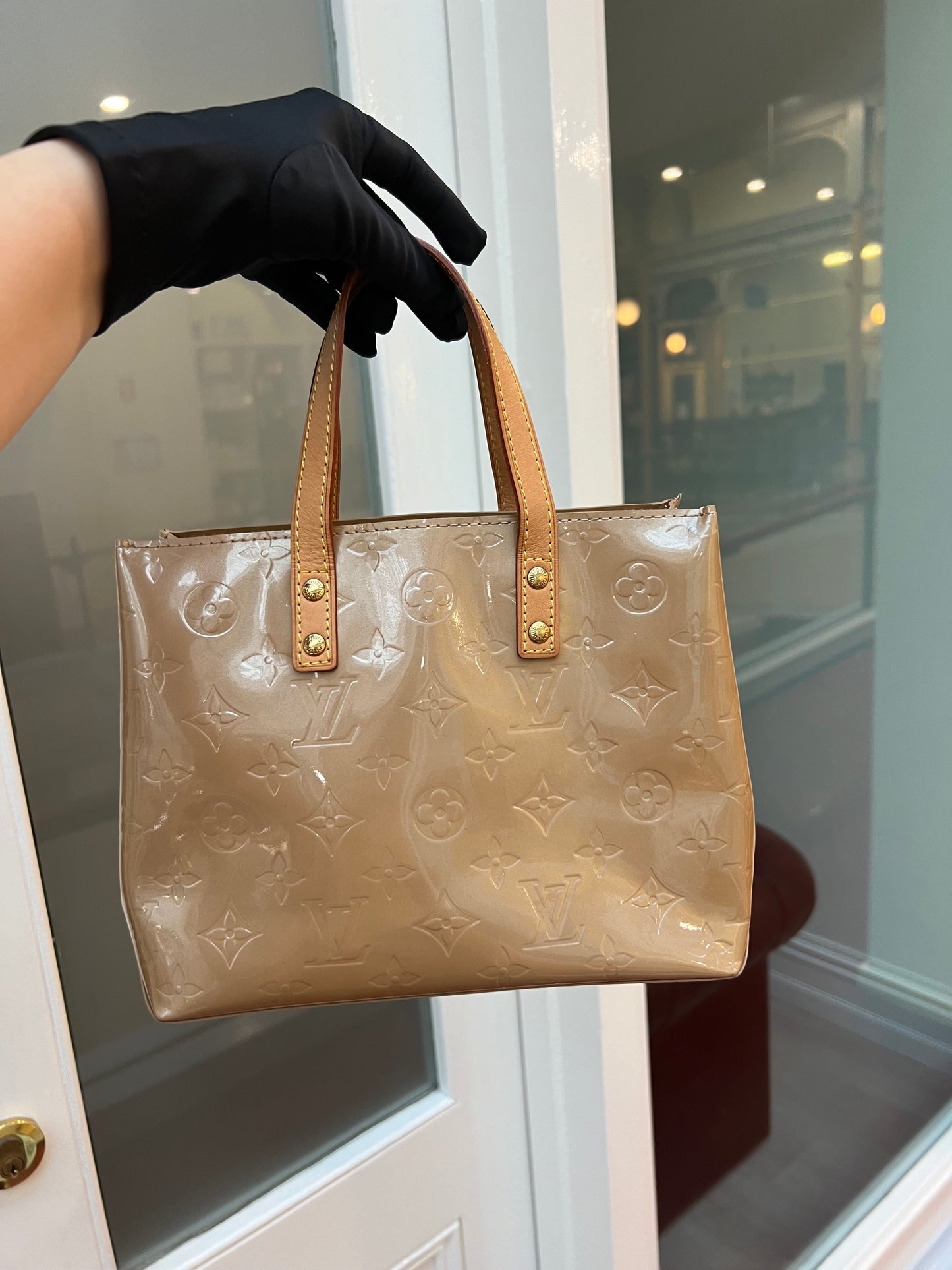 Pre-loved Louis Vuitton Reade PM Champagne Tote Bag 2006