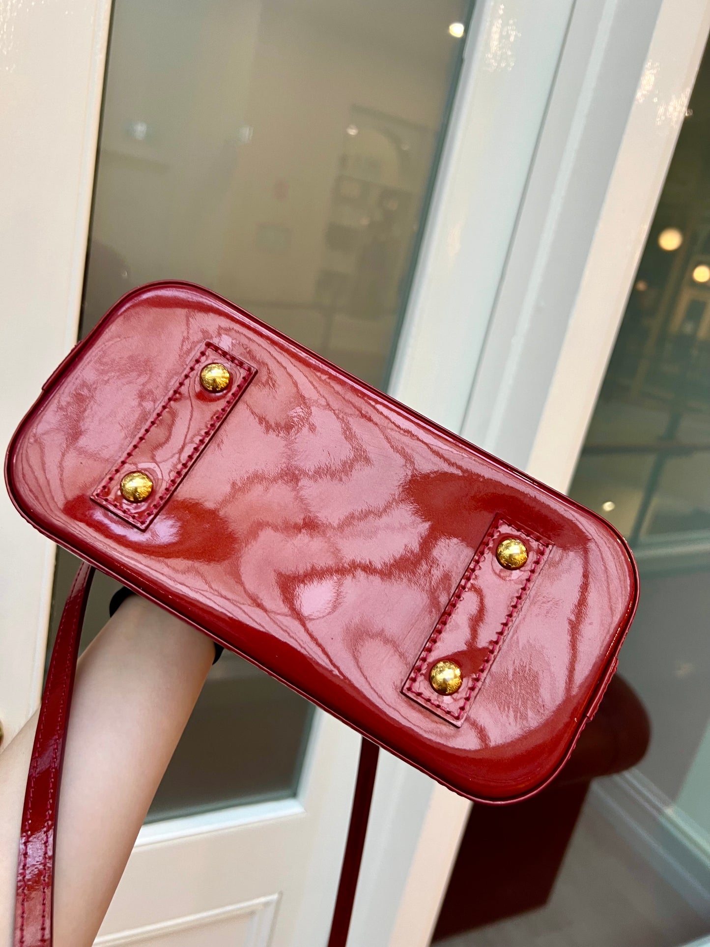 Pre-Owned Louis Vuitton
Alma BB two-way handbag 2013
