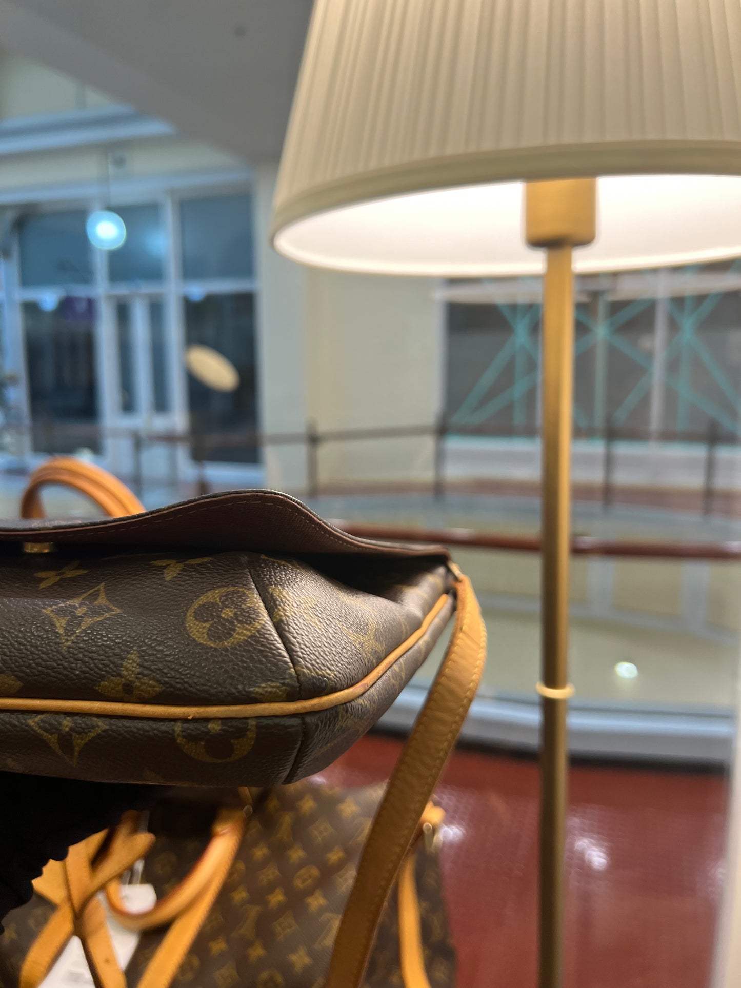 Pre-owned Louis Vuitton
Musette Salsa crossbody bag 2004