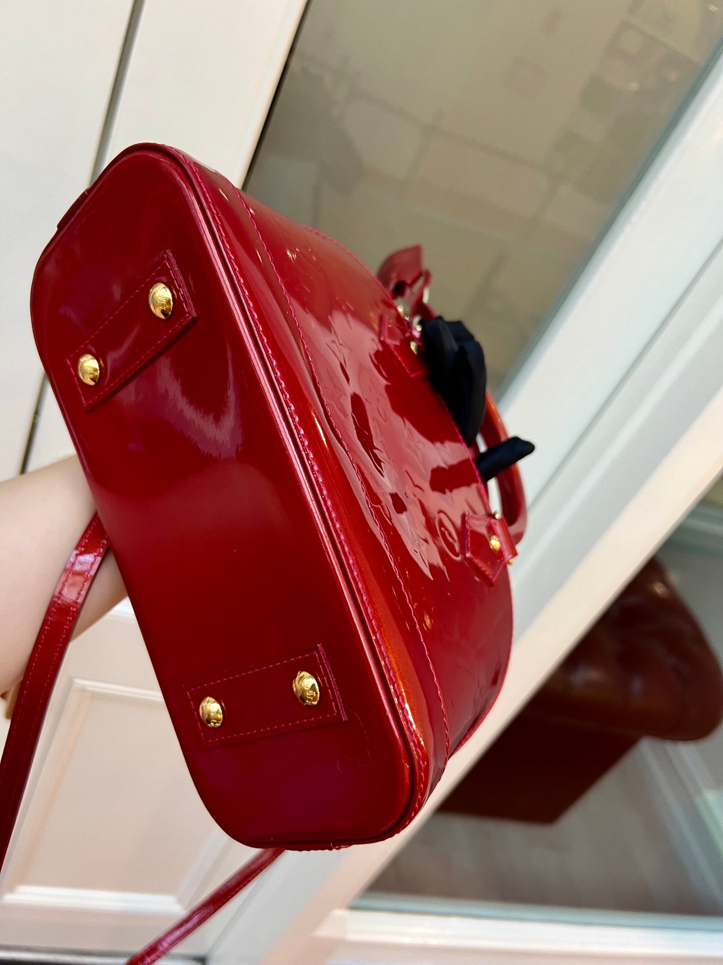 Pre-Owned Louis Vuitton
Alma BB two-way handbag 2013