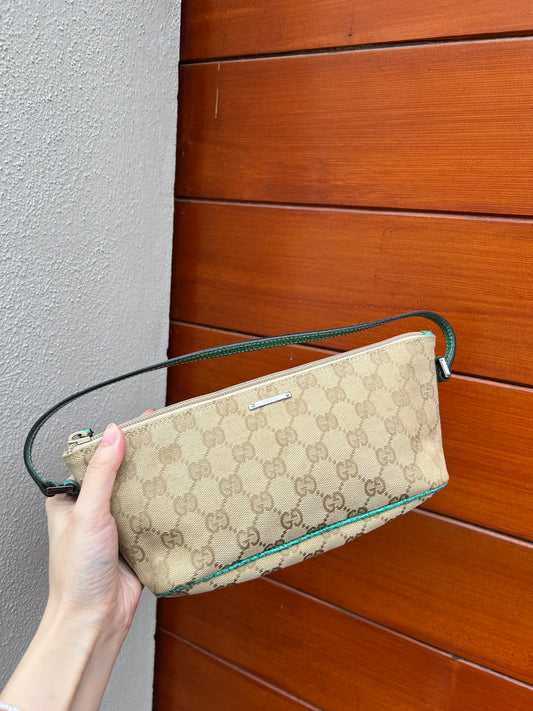 Pre-loved Gucci vintage GG Canvas Boat Baguette Malachite