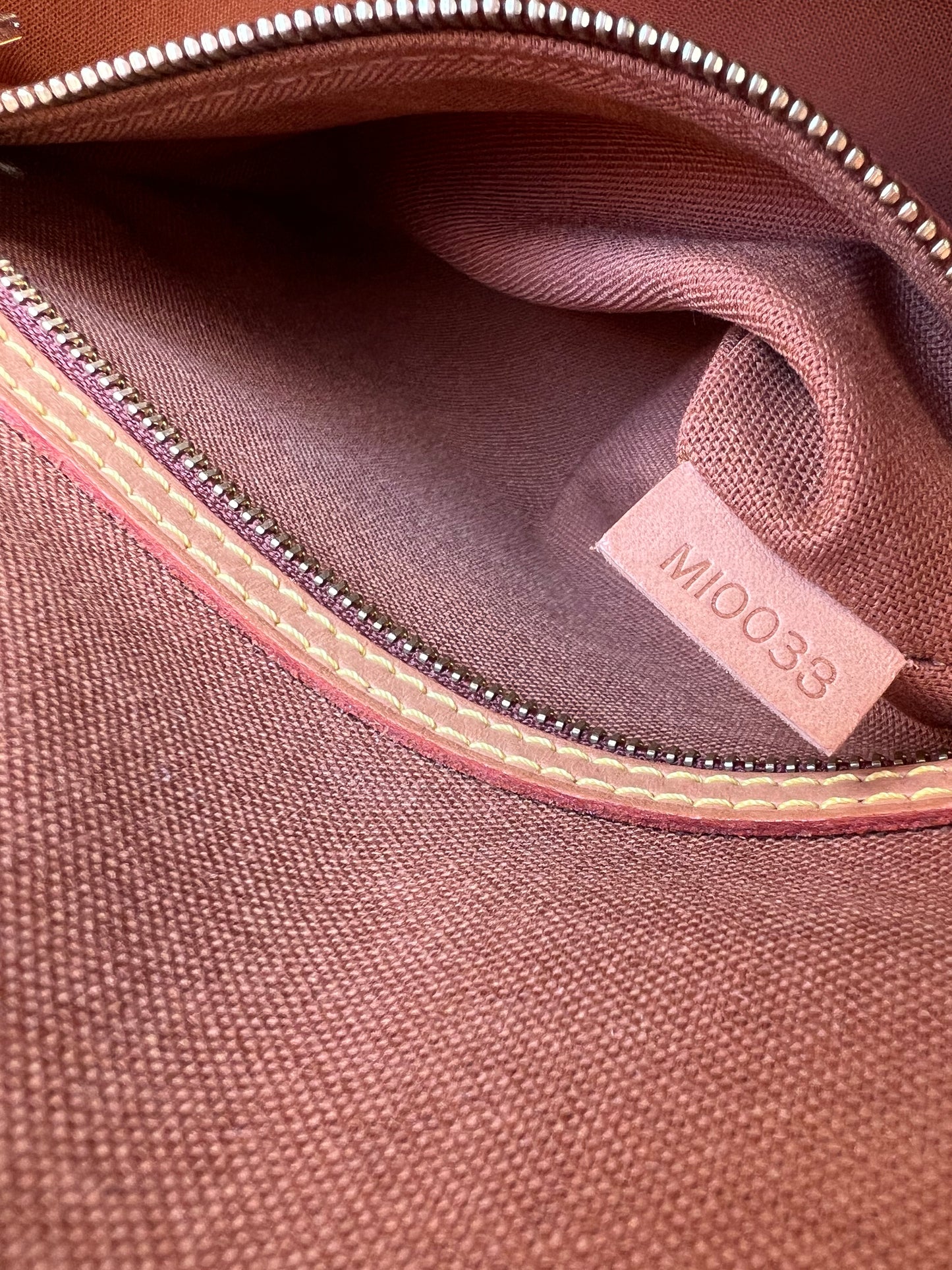 Pre-loved Louis Vuitton Looping PM Handbag Monogram