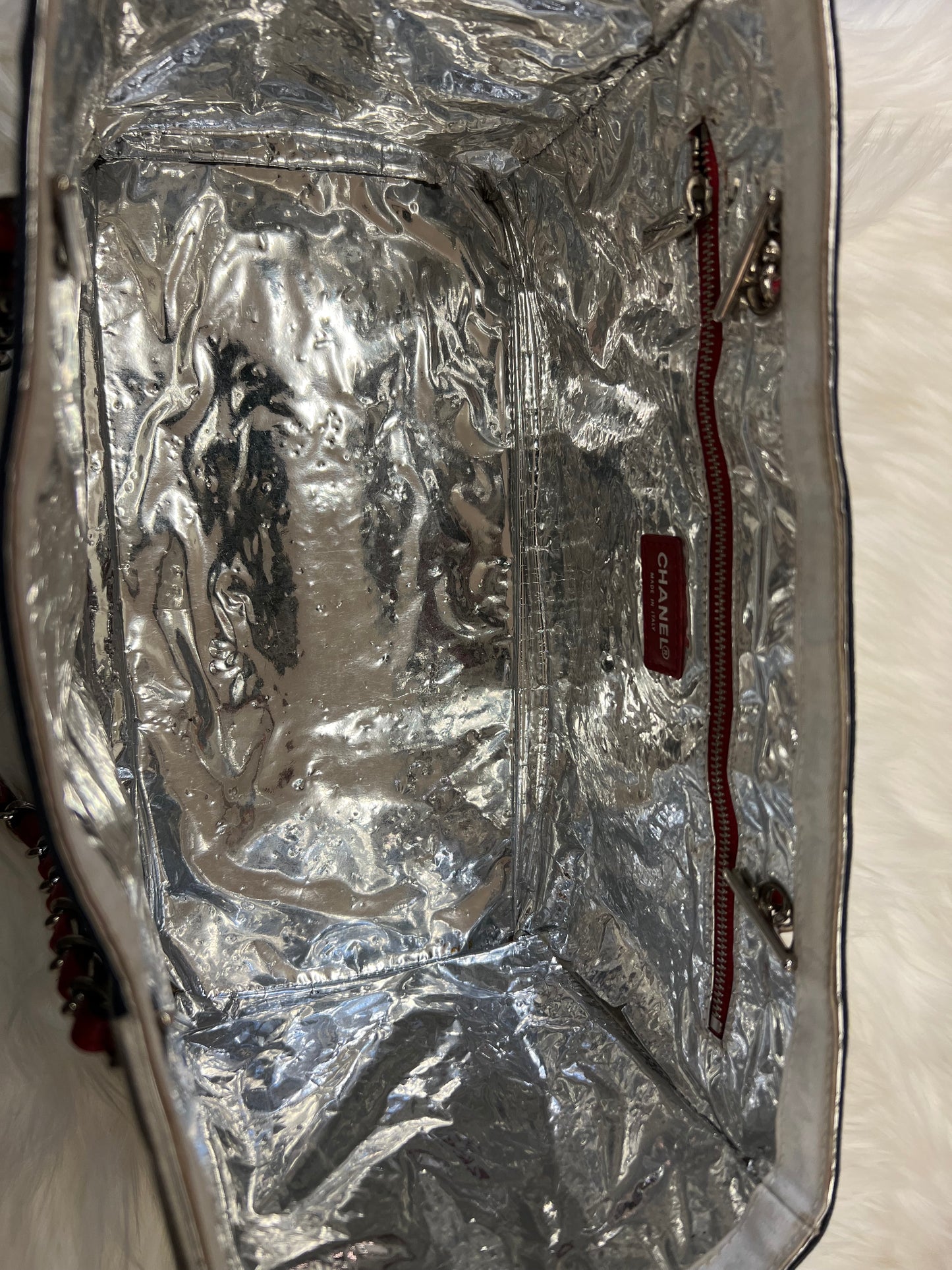 Pre-loved Chanel CC No.5 Foil Chain Shopping Tote Bag