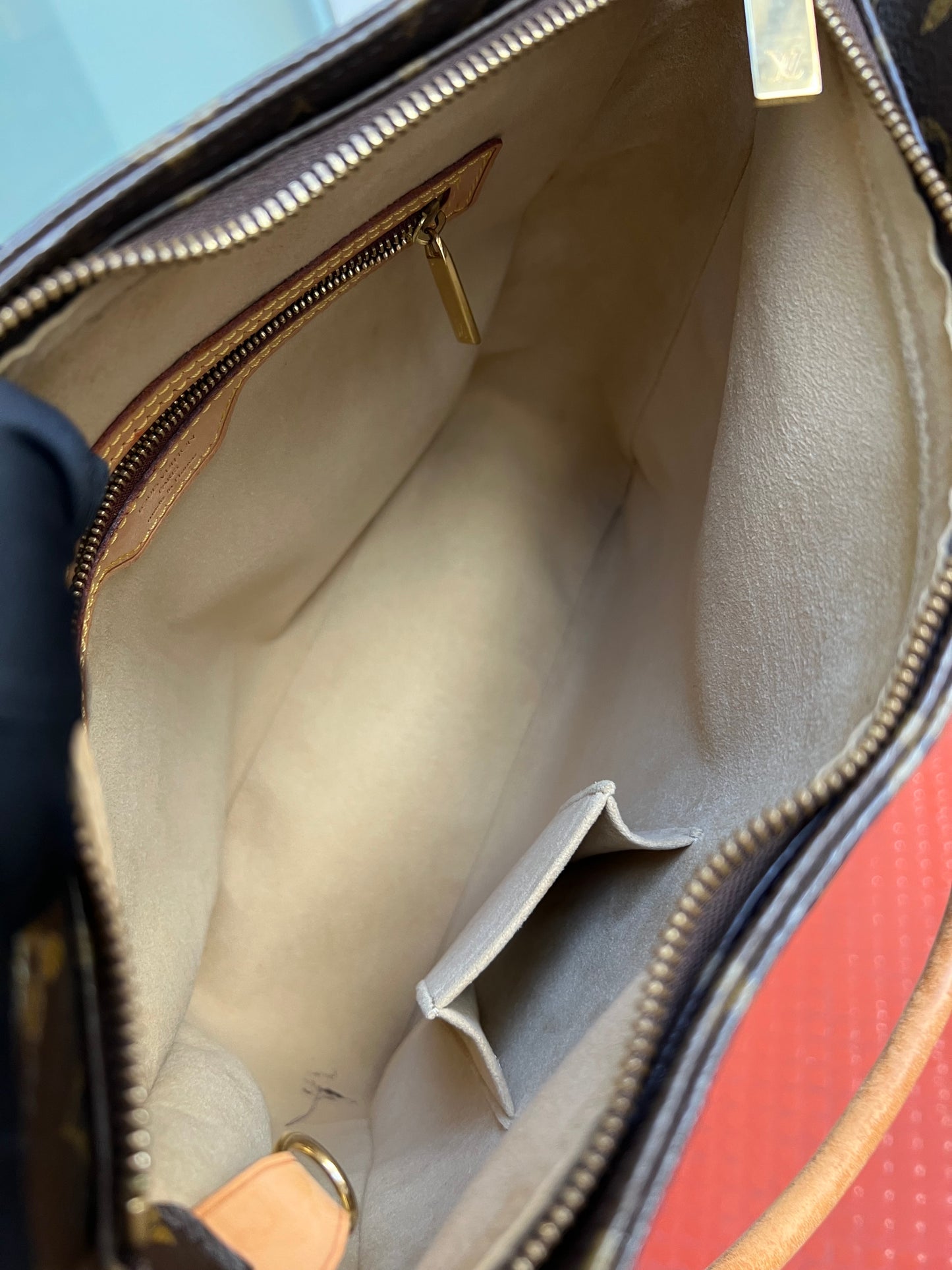 Pre-loved Louis Vuitton Looping Leather Handbag Monogram GM 2004