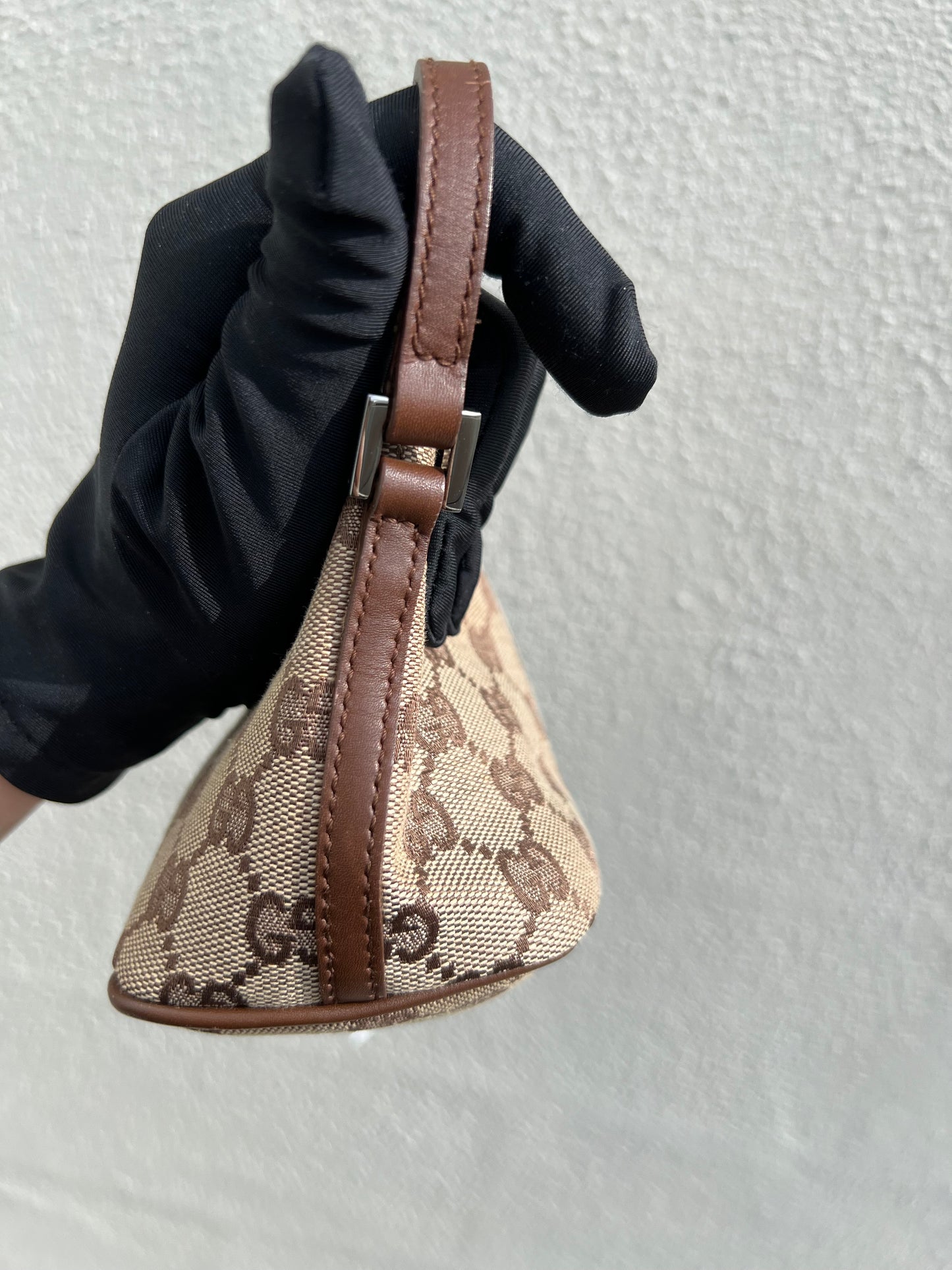 Pre-loved Gucci vintage GG Canvas Boat Baguette Bag Brown