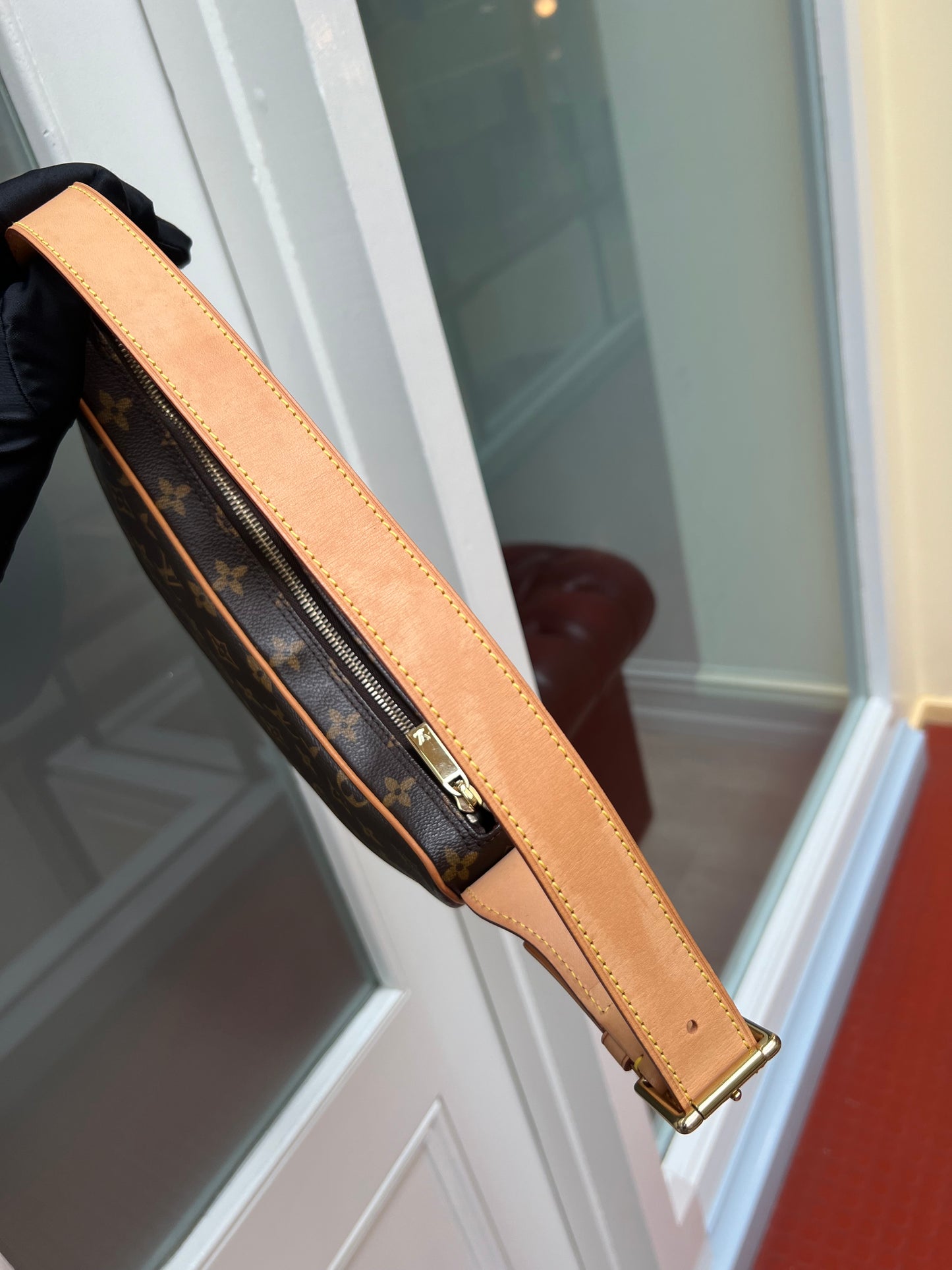 Pre-owned Louis Vuitton Croissant mm Shoulder Bag - Brown 2003