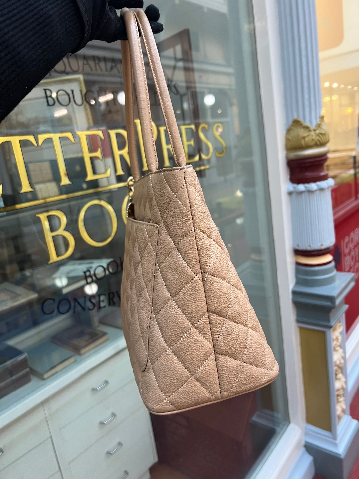 Pre-loved Chanel Caviar Medalion Tote Beige
