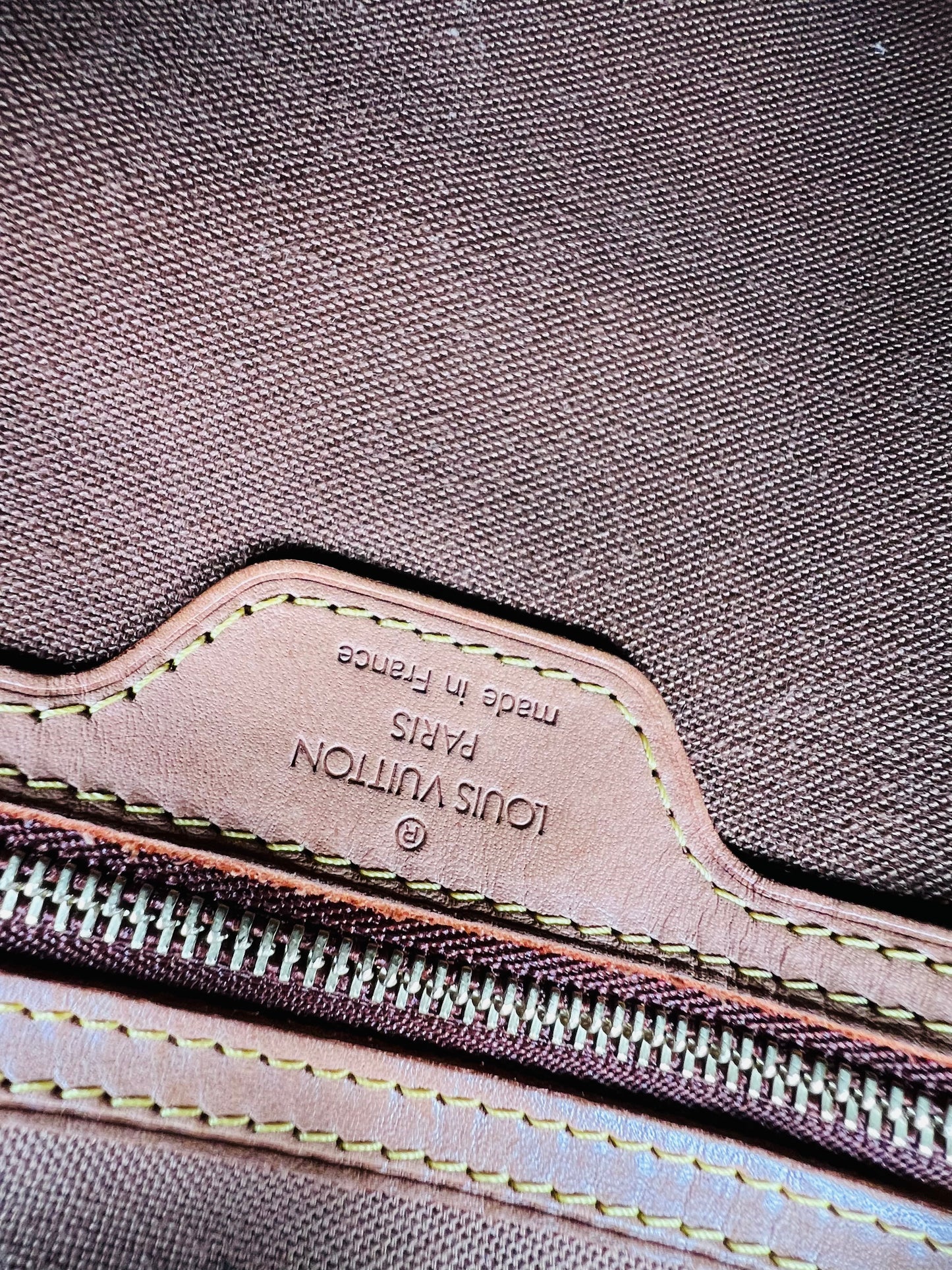 Pre-loved Louis Vuitton
Brown Monogram Cabas Piano Bag 2001