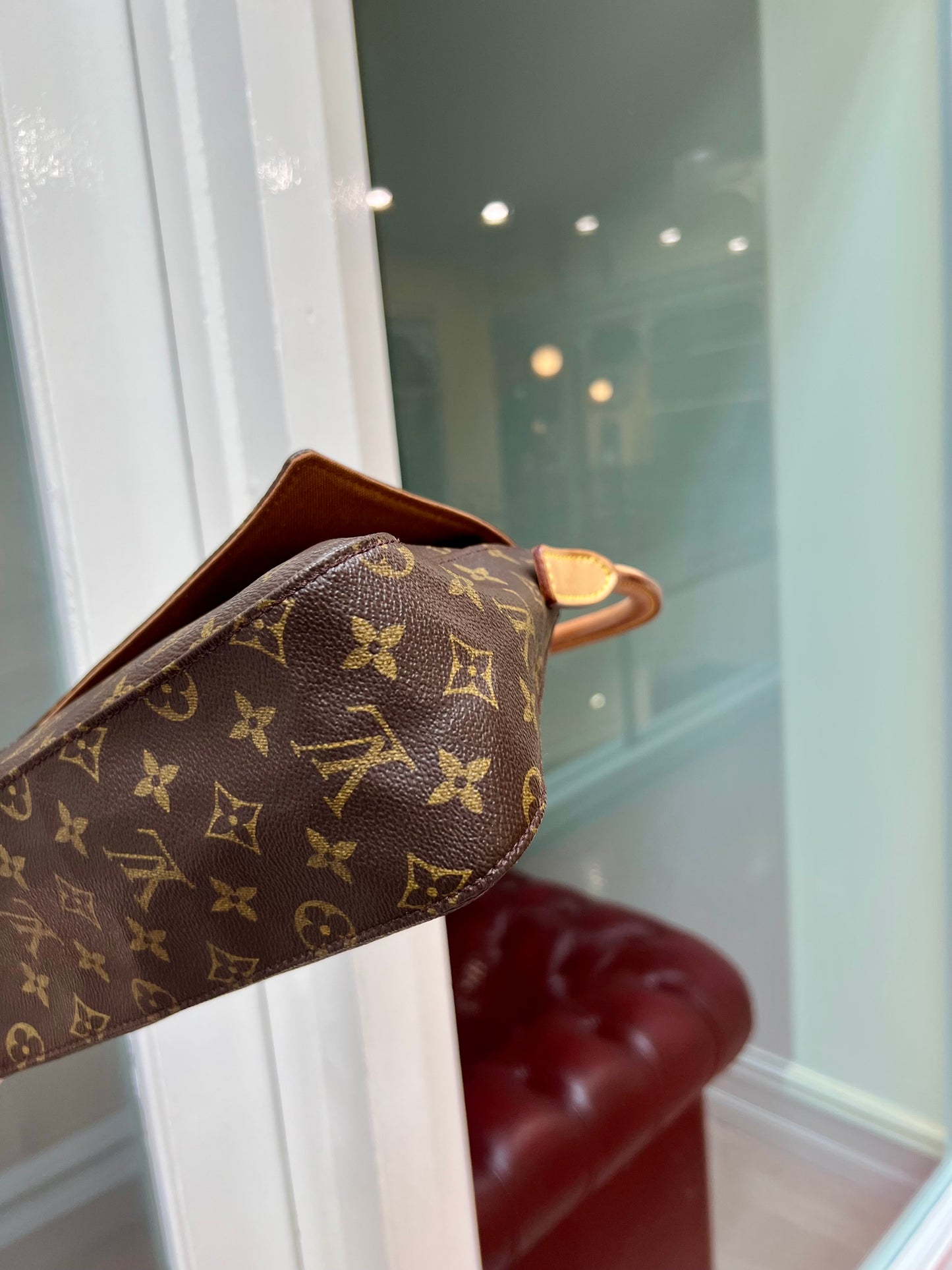Pre-loved Louis Vuitton Looping PM Handbag Monogram 2003