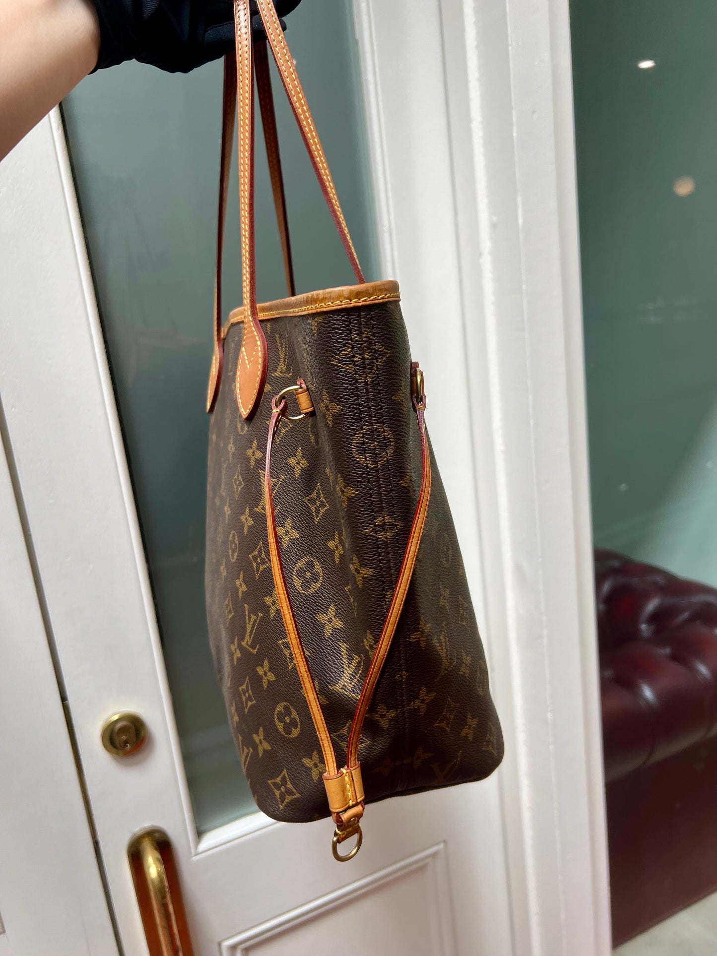 Pre-loved Louis Vuitton Neverfull Leather Tote MM Monogram
