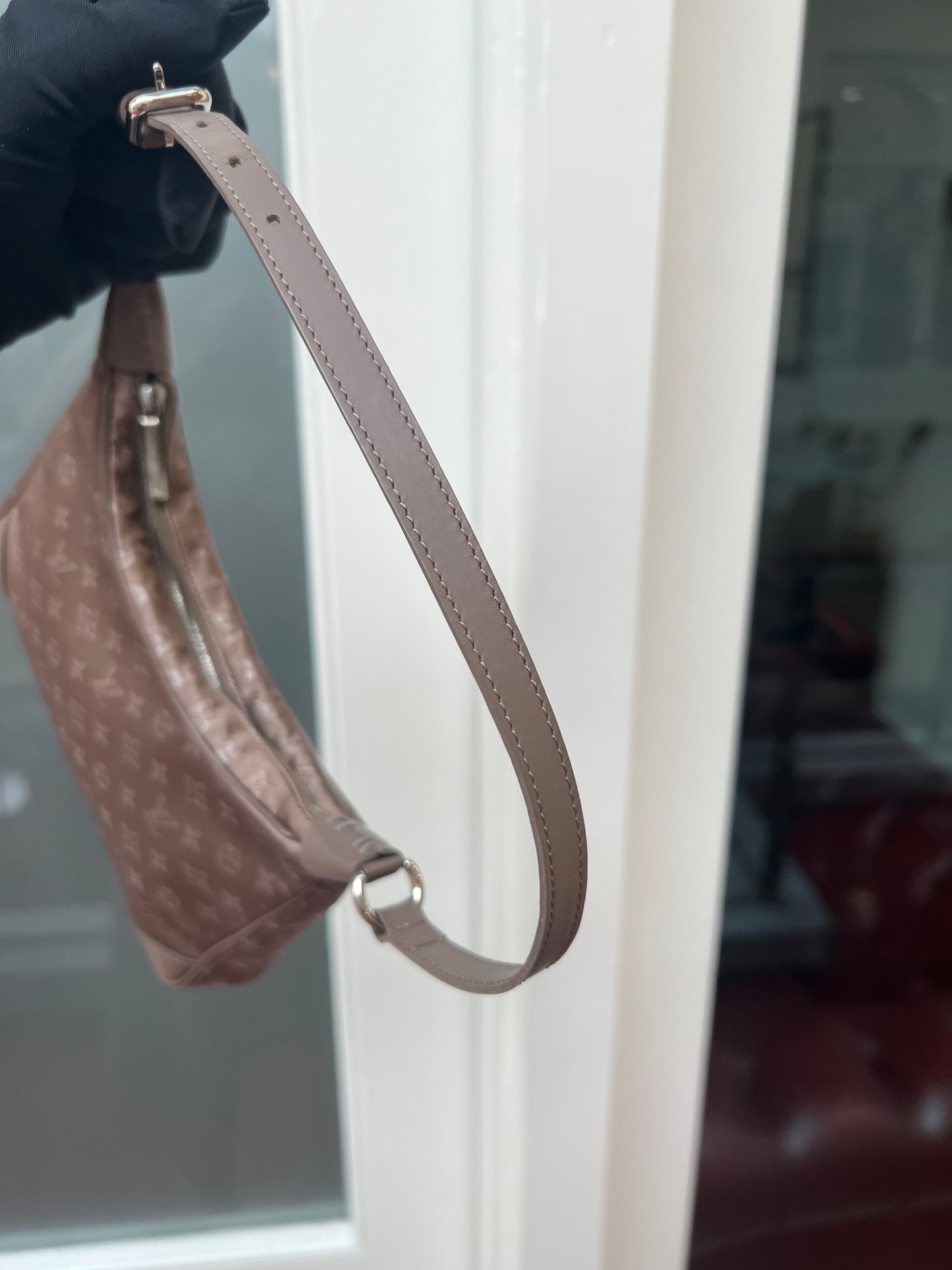 Pre-loved Louis Vuitton Mini Silk Boulogne Handbag Champagne