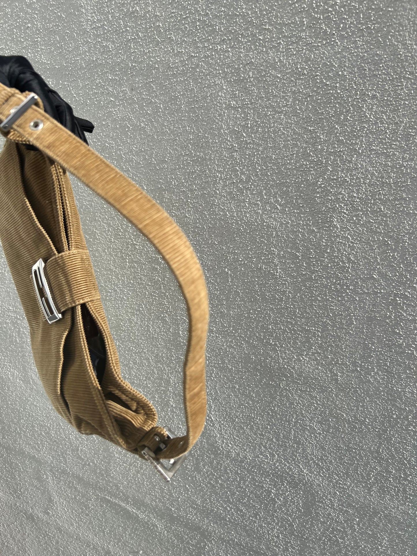 Pre-loved Fendi Baguette Cloth Croissant Handbag