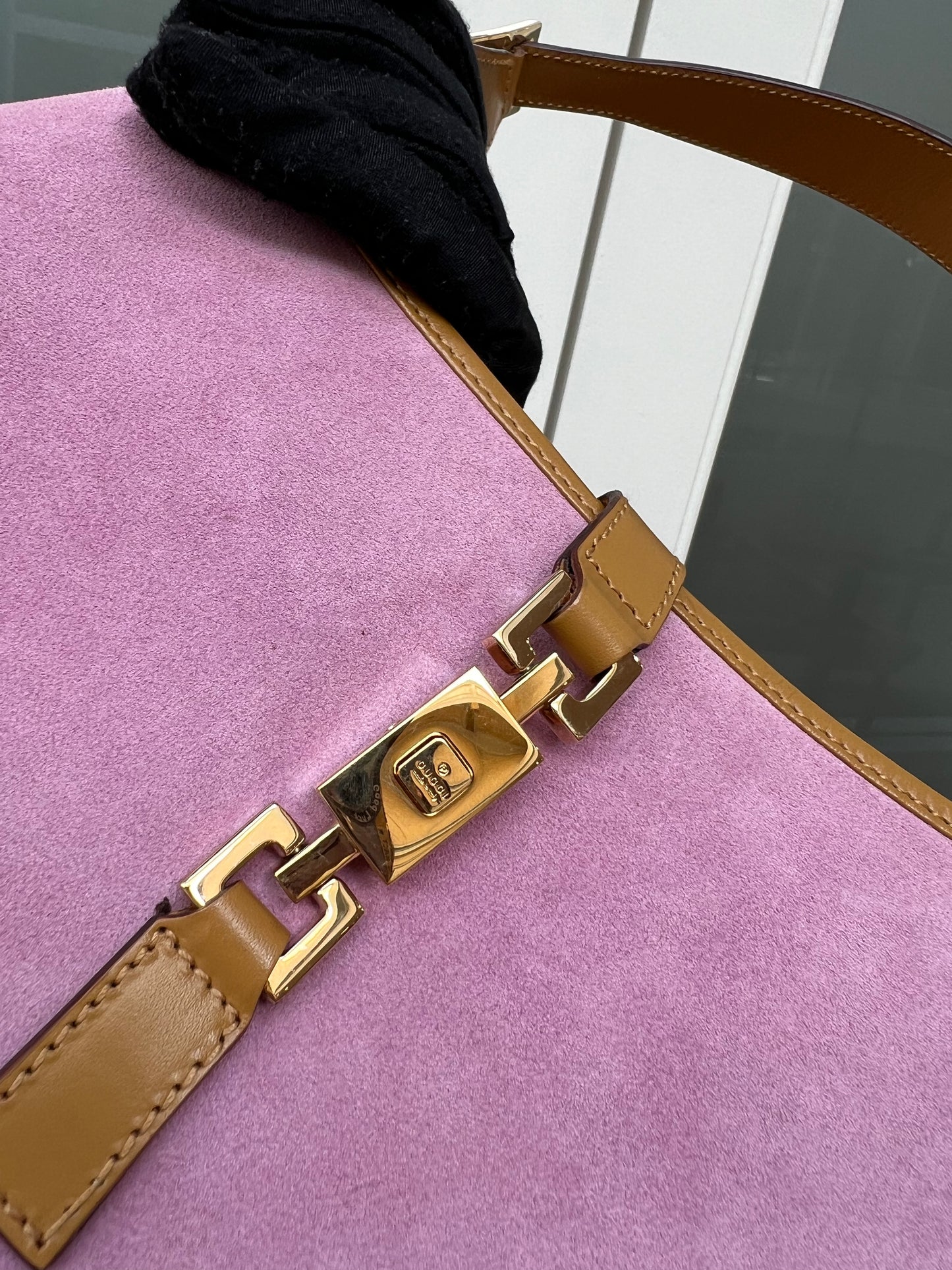 Pre-loved Gucci Vintage Pink Jackie Suede Bag With Gold Hardware Small