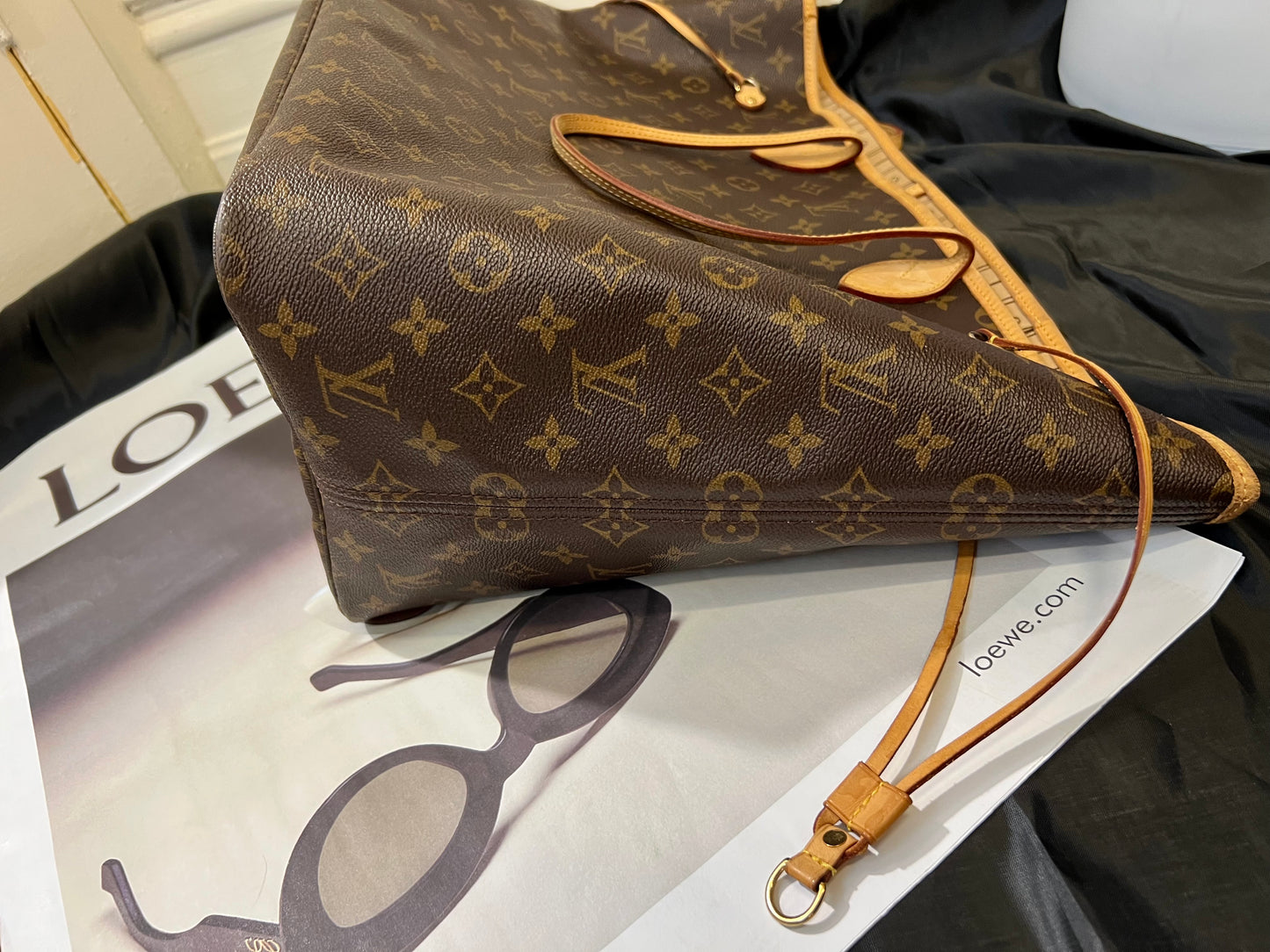 Pre-loved Louis Vuitton Neverfull Leather Tote GM Monogram