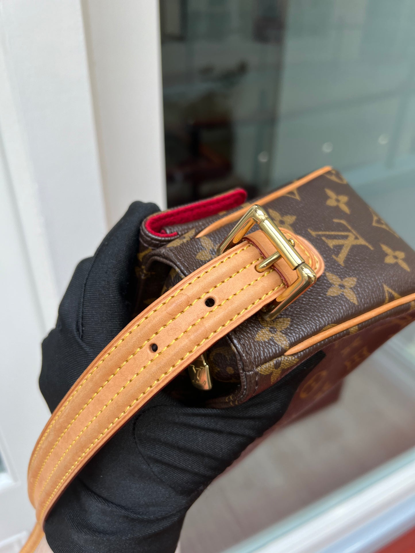 Pre-owned Louis Vuitton Viva Cite Handbag Brown Monogram 2006
