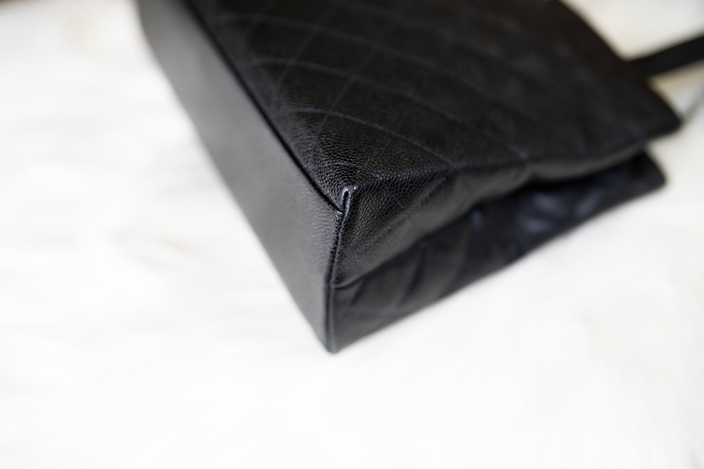 Pre-loved Chanel Vintage Black Caviar Tote Bag Silver Hardware