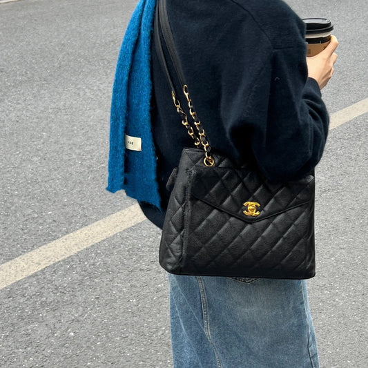 Pre-loved Chanel Vintage Black Leather tote