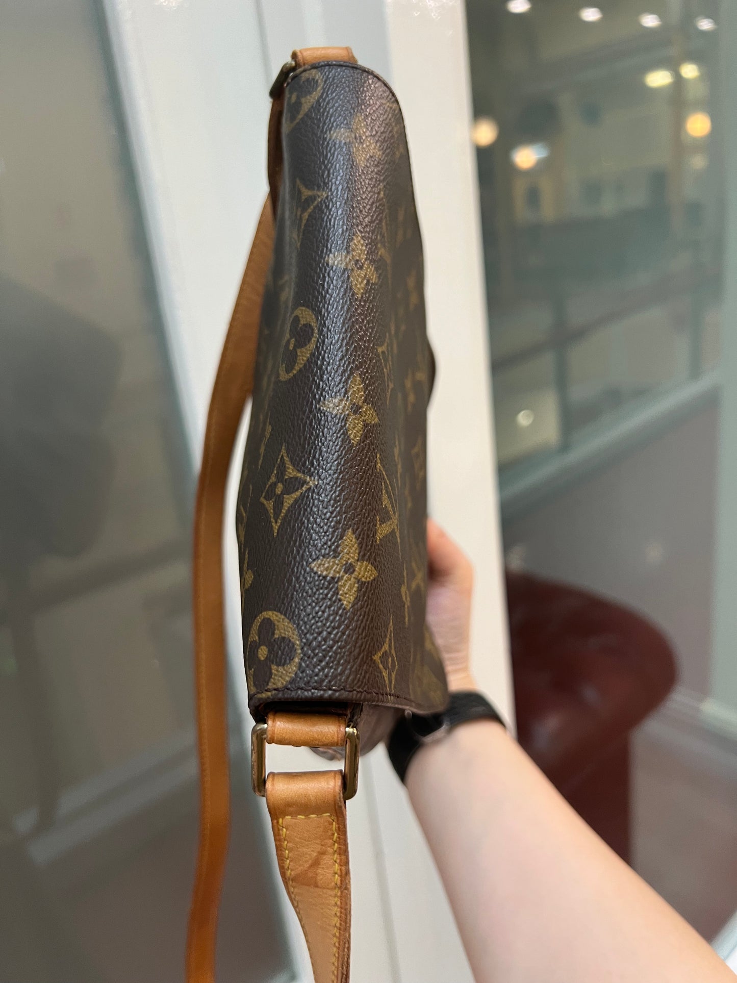 Pre-owned Louis Vuitton
Musette Salsa crossbody bag 2004