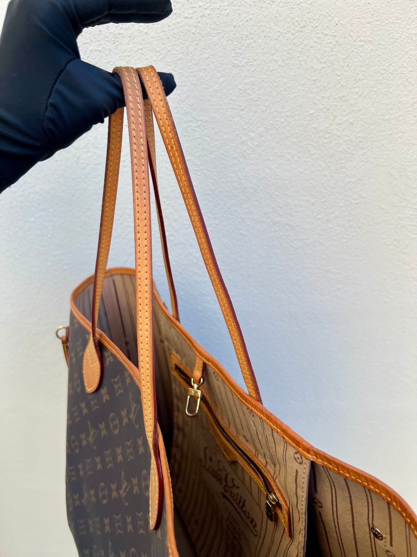 Pre-loved Louis Vuitton Neverfull Leather Tote GM Monogram 2009