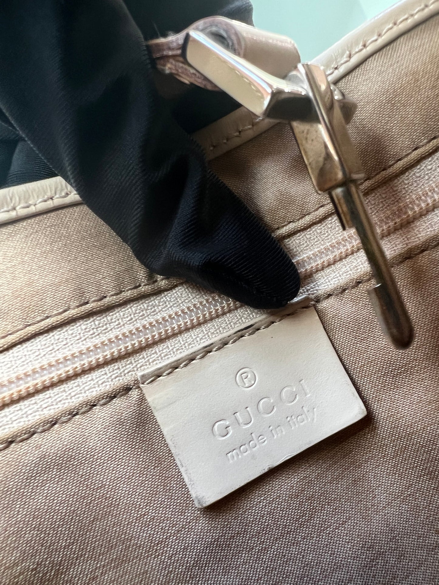 Pre-loved Gucci ivory white GG Canvas and Leather Jackie O Hobo