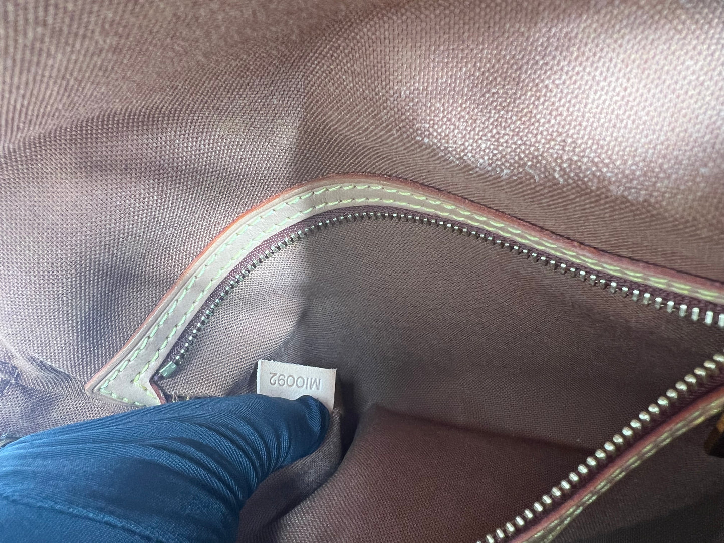 Pre-loved Louis Vuitton Looping PM Handbag Monogram 2002