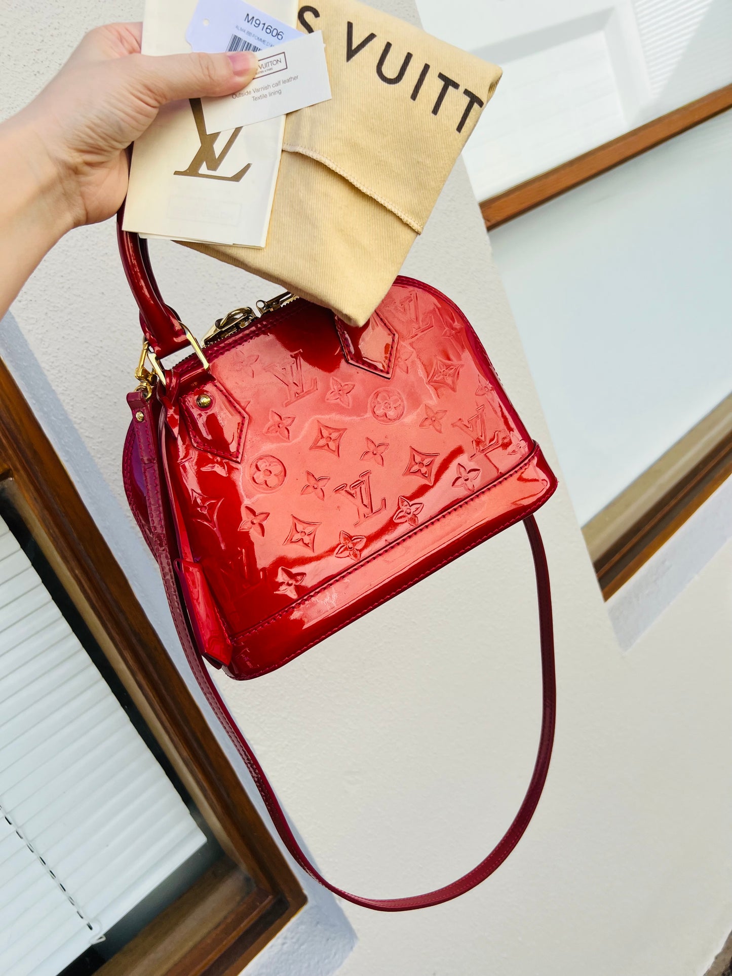 Pre-Owned Louis Vuitton Alma BB two-way handbag 2013