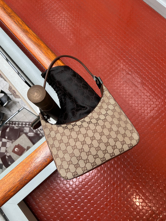 Pre- loved GUCCI Monogram GG Clasp Hobo Brown