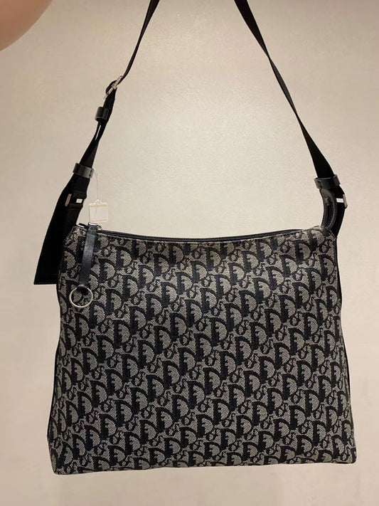 Pre-loved Dior Vintage Trotter Shoulder Messenger Bag Navy