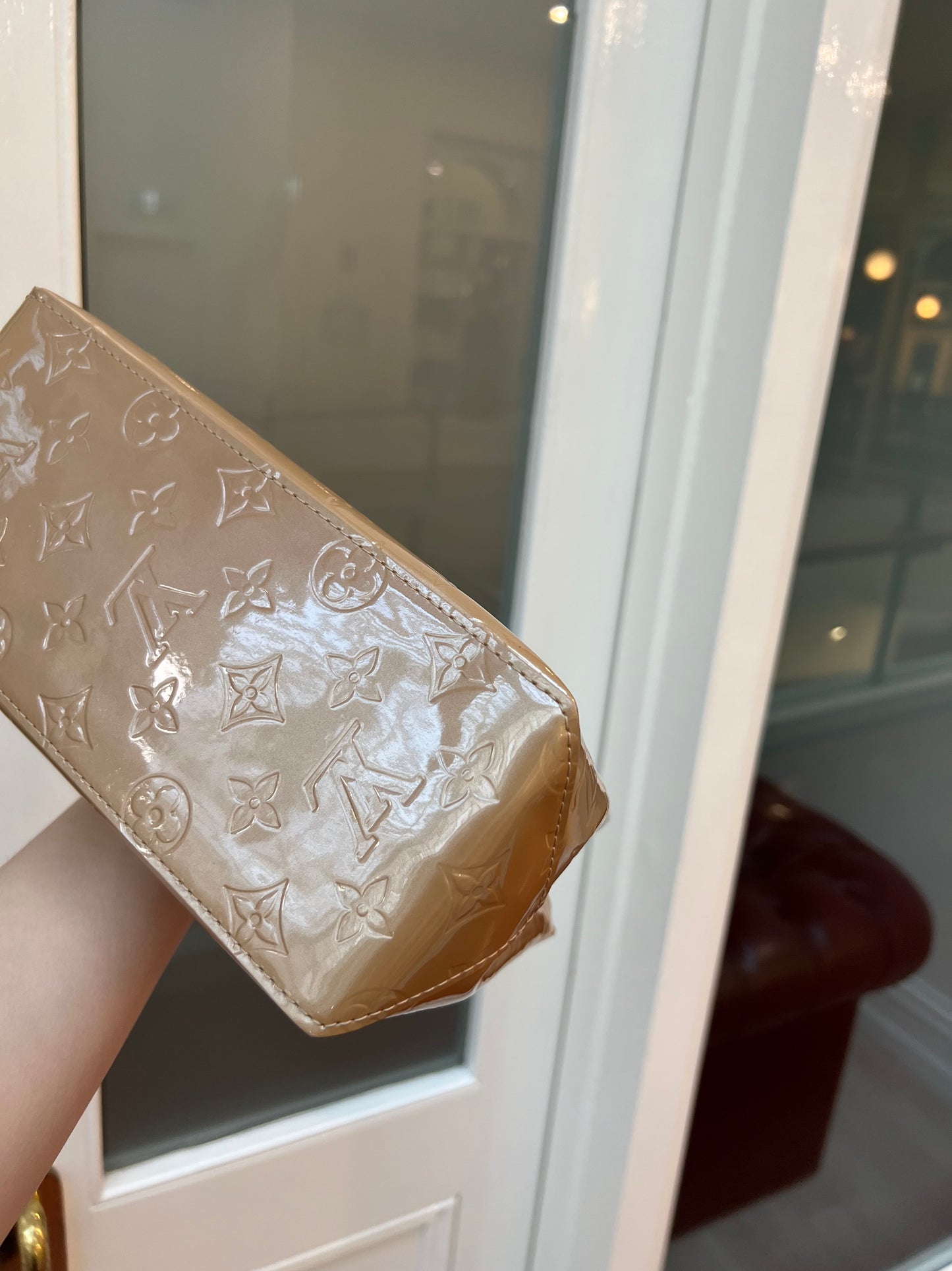 Pre-loved Louis Vuitton Reade PM Champagne Tote Bag 2006