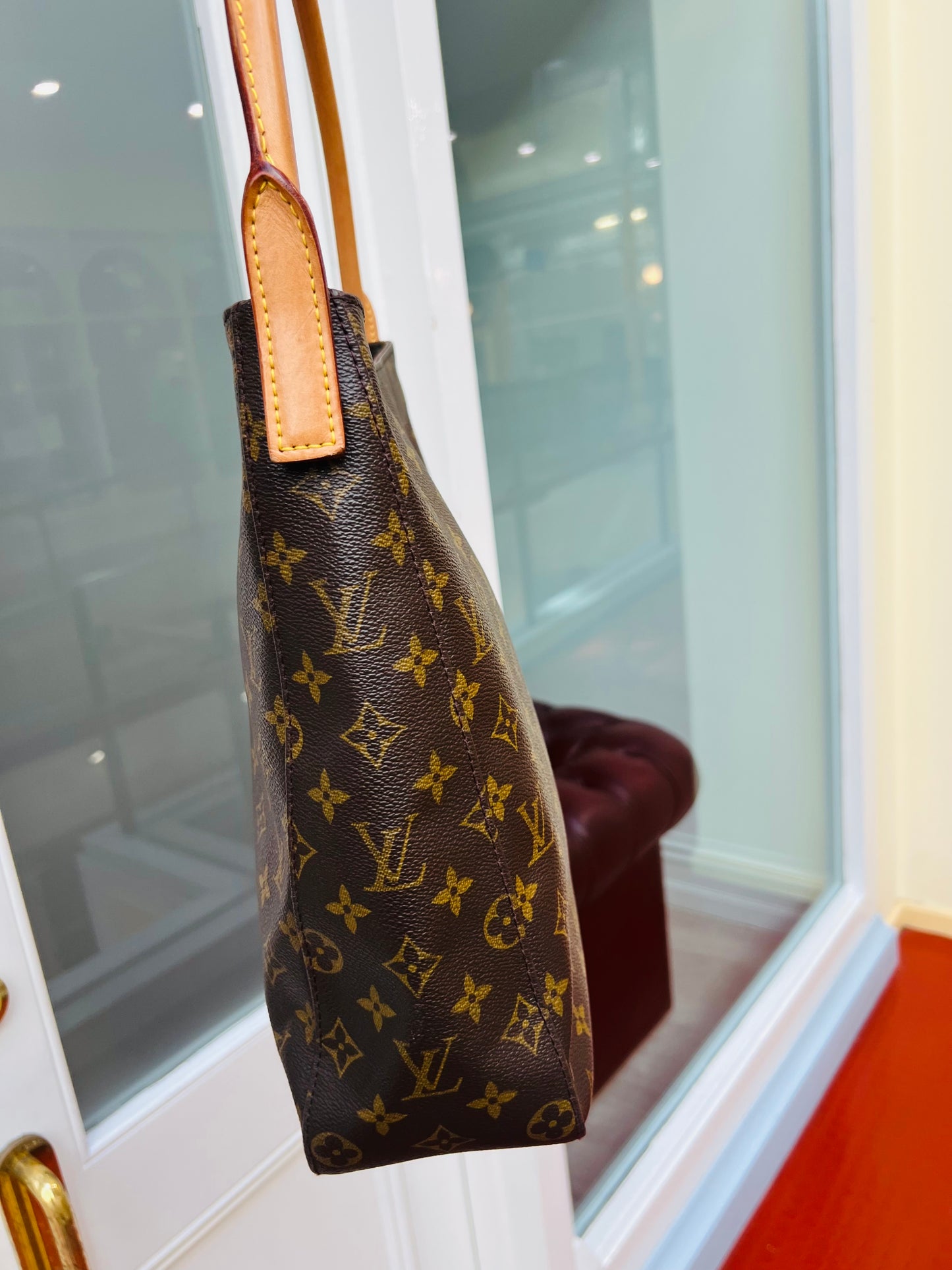 Pre-loved Louis Vuitton Looping Leather Handbag Monogram GM 2001