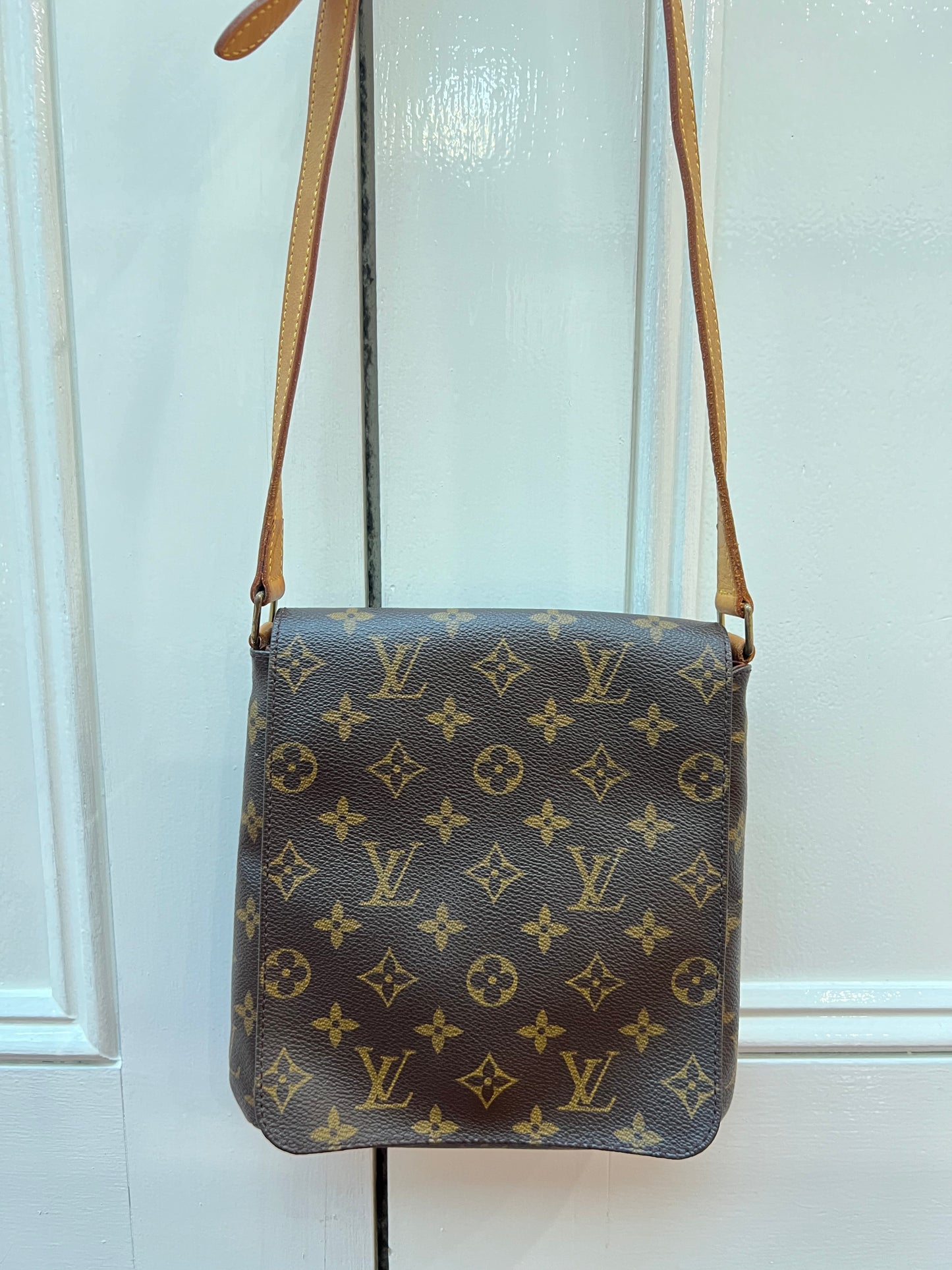 Pre-owned Louis Vuitton
Musette Salsa crossbody bag 2004