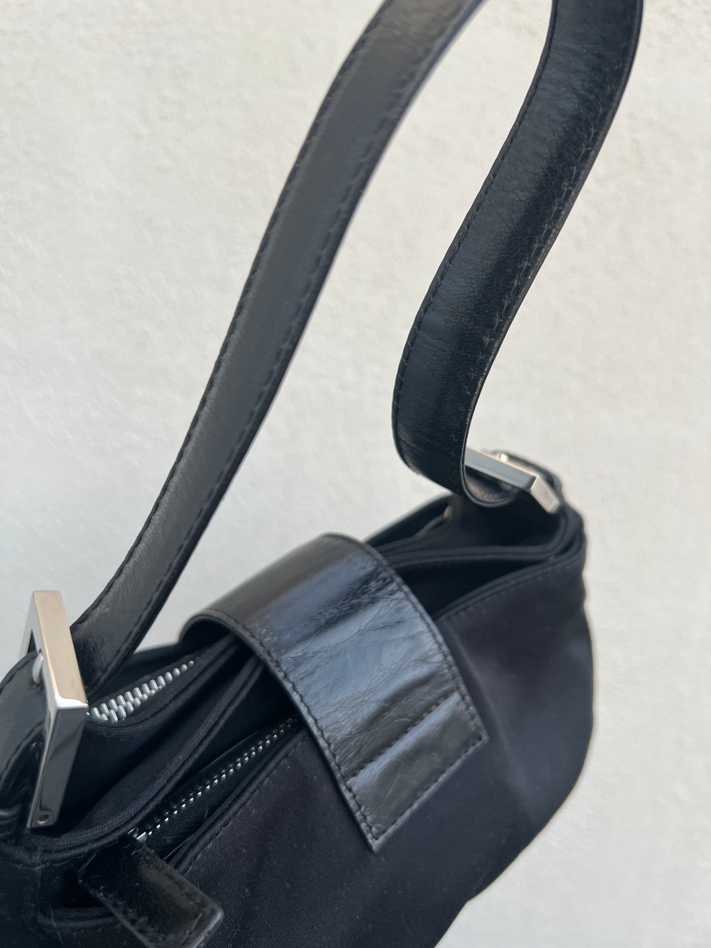 Pre-loved Fendi Mini Baguette Handbag Black