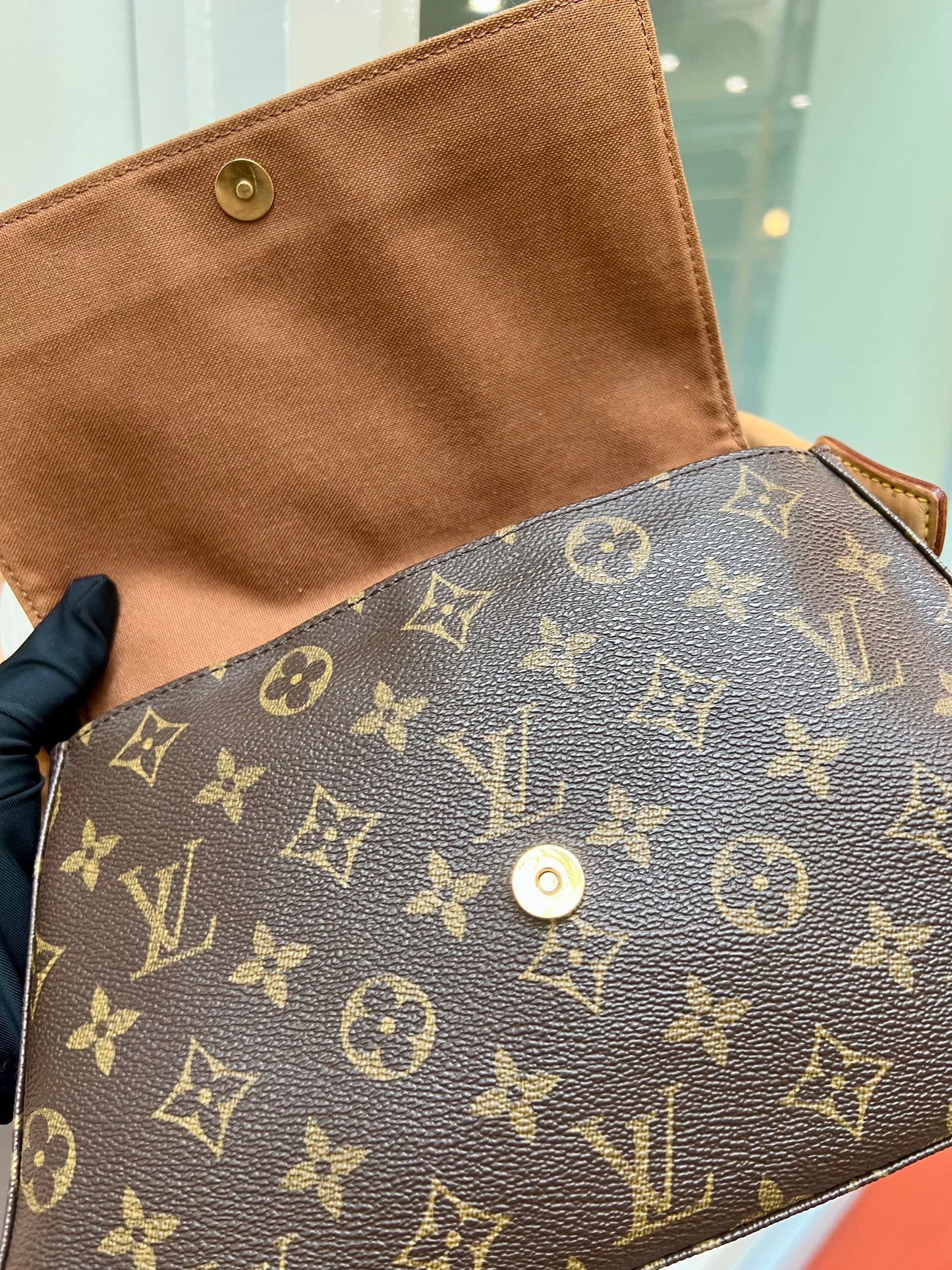 Pre-loved Louis Vuitton Looping PM Handbag Monogram 2003