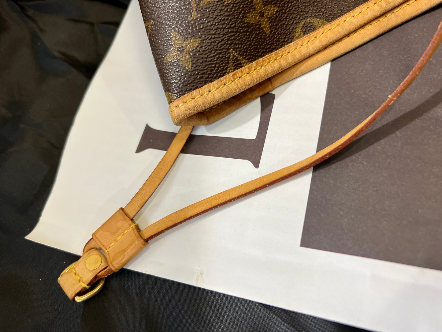 Pre-loved Louis Vuitton Neverfull Leather Tote GM Monogram