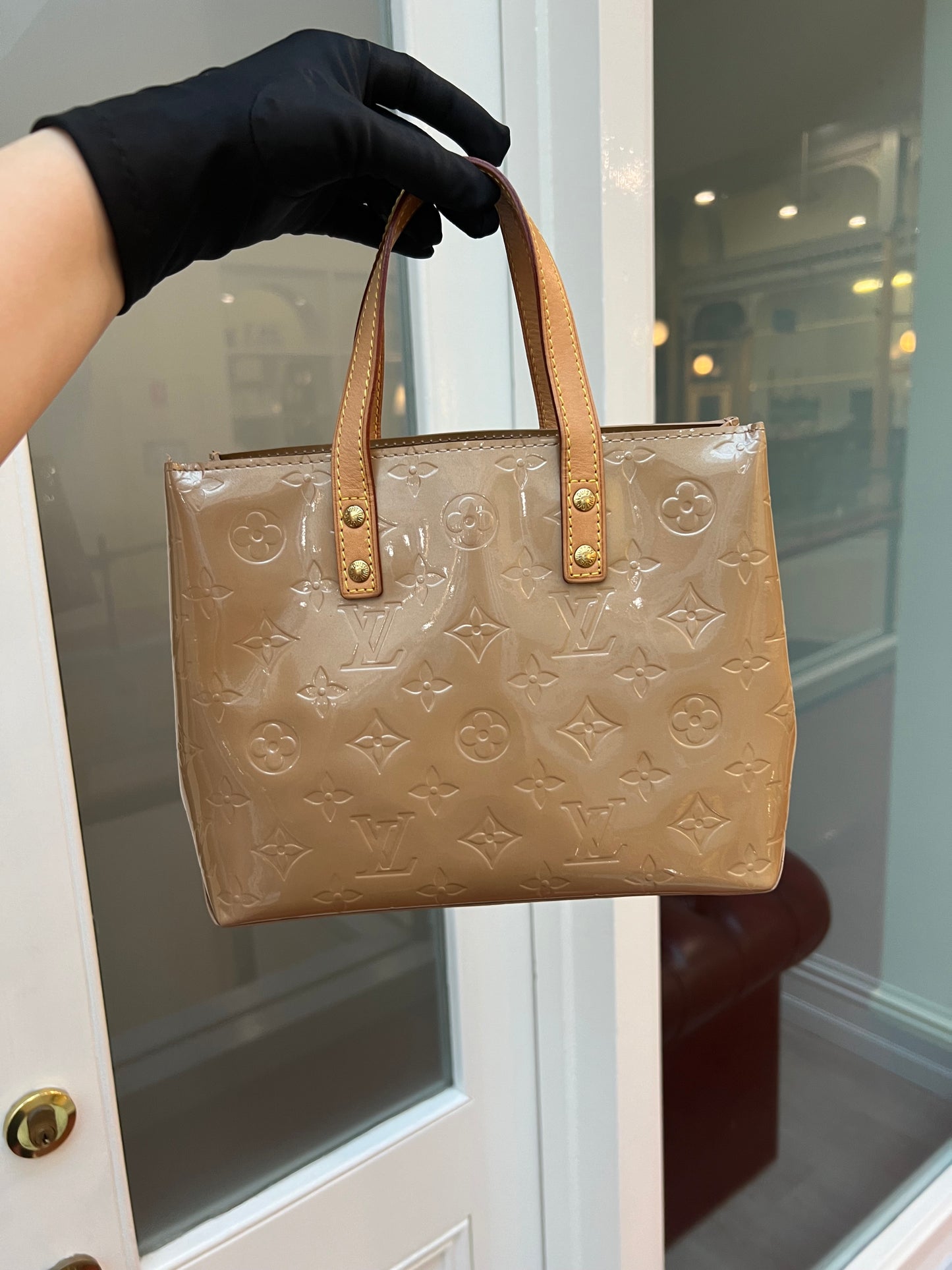 Pre-loved Louis Vuitton Reade PM Champagne Tote Bag 2006
