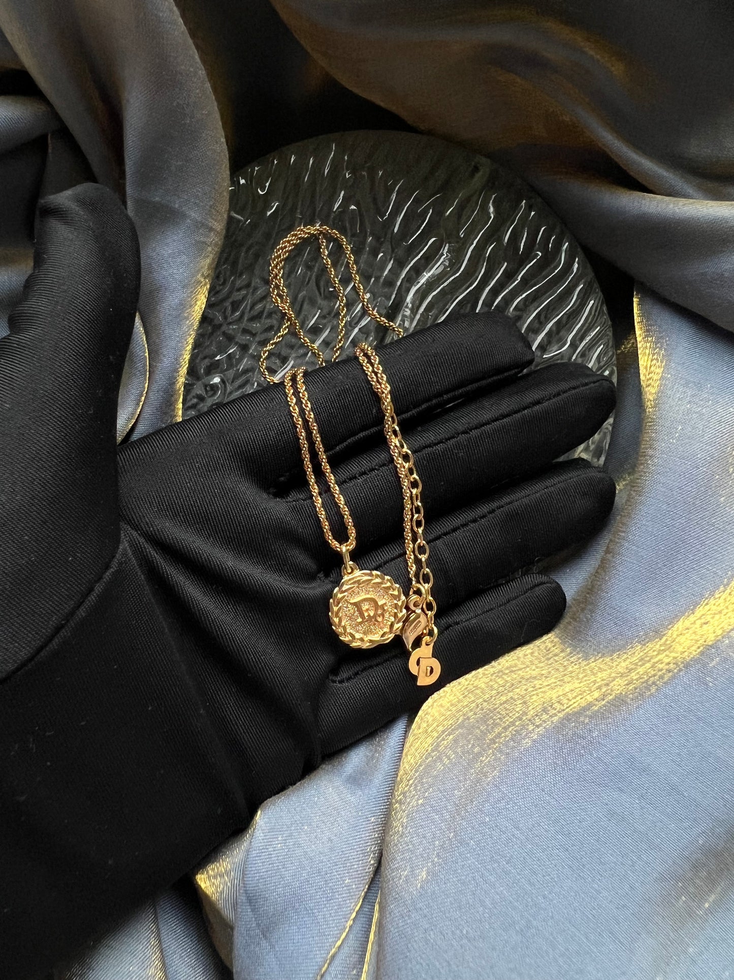 Pre-loved Christian Dior Vintage Logo-pendant Chain Necklace