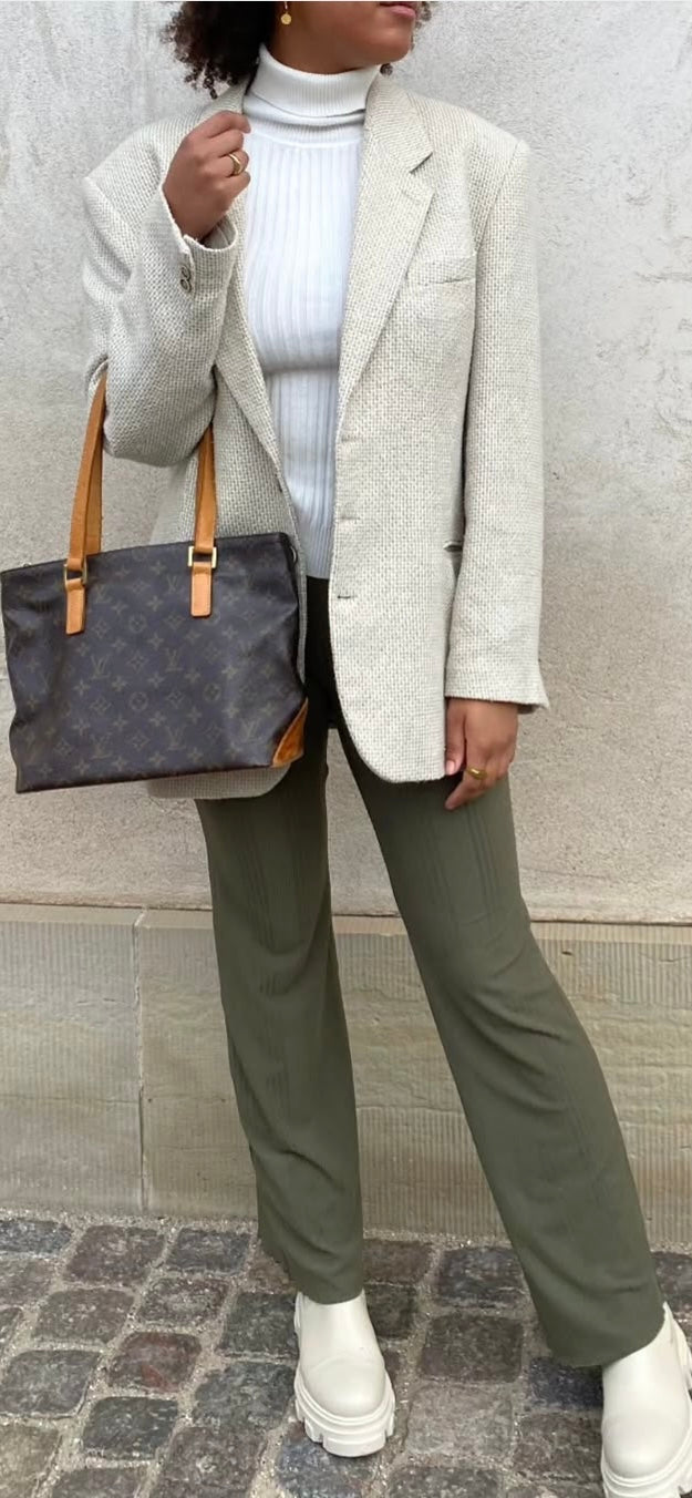 Pre-loved Louis Vuitton
Brown Monogram Cabas Piano Bag 2001