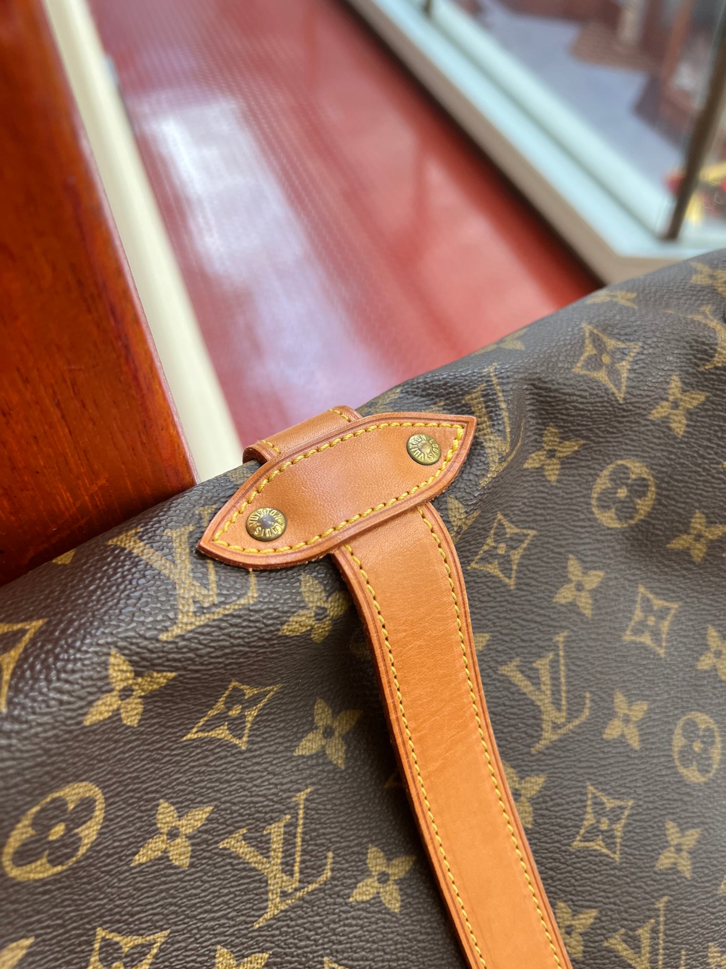 Pre-loved Louis Vuitton Monogram Saumur Crossbody Bag GM 1998