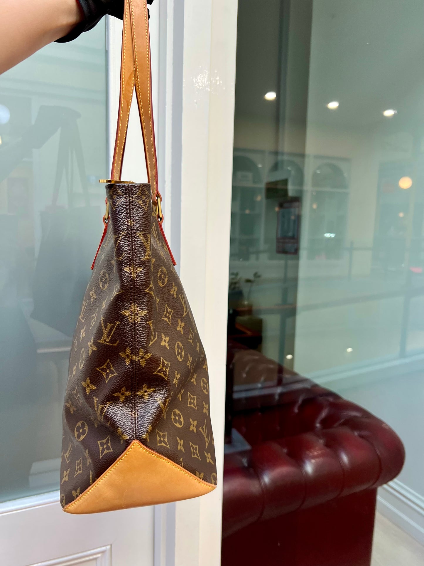 Pre-loved Louis Vuitton
Kabamezo Cabas Mezzo Tote Bag 2002 monogram