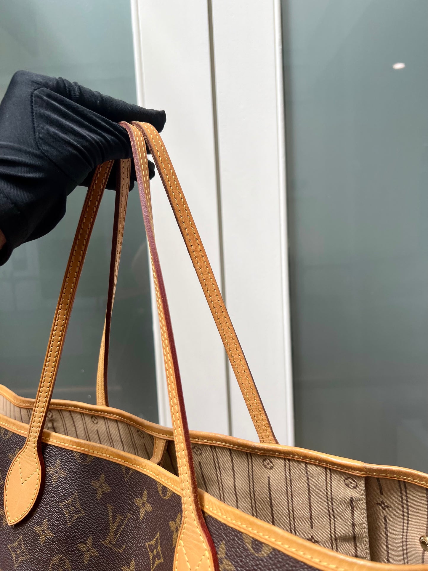 Pre-loved Louis Vuitton Neverfull Leather Tote GM Monogram 2008