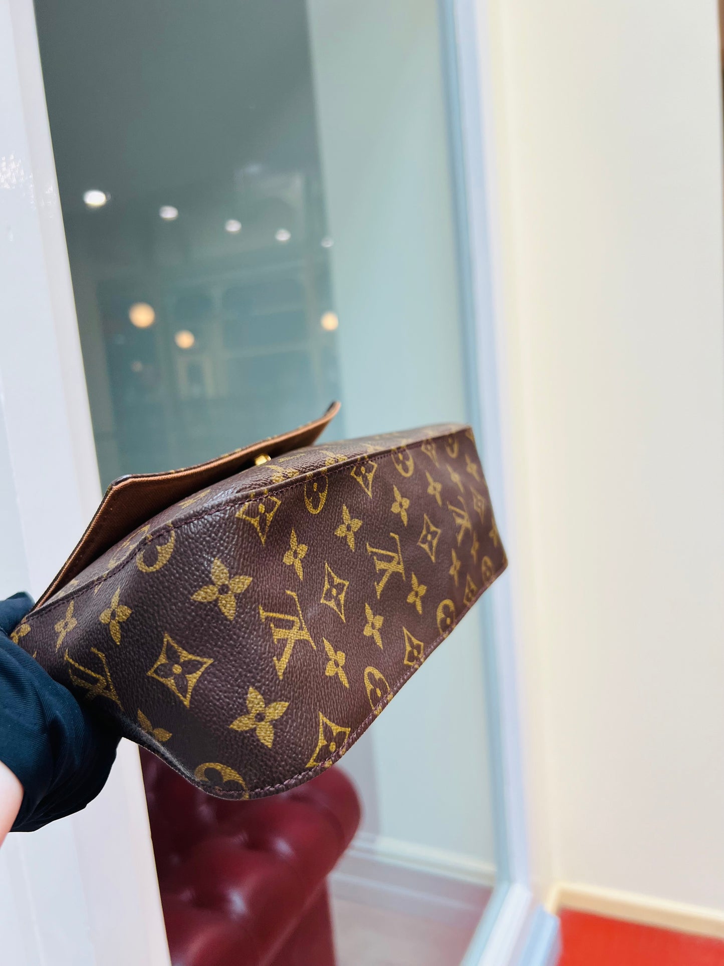 Pre-loved Louis Vuitton Looping PM Handbag Monogram 2003