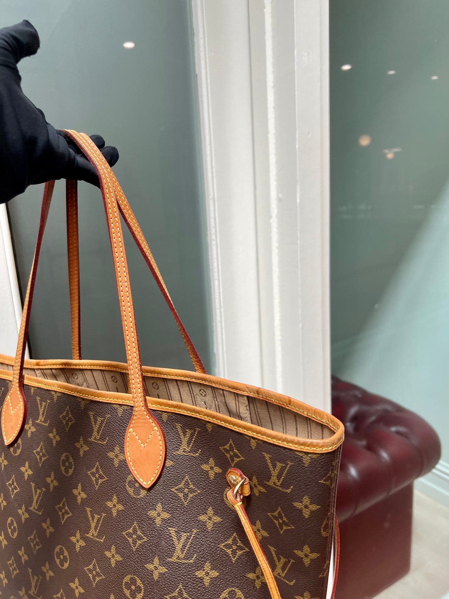 Pre-loved Louis Vuitton Neverfull Leather Tote MM Monogram