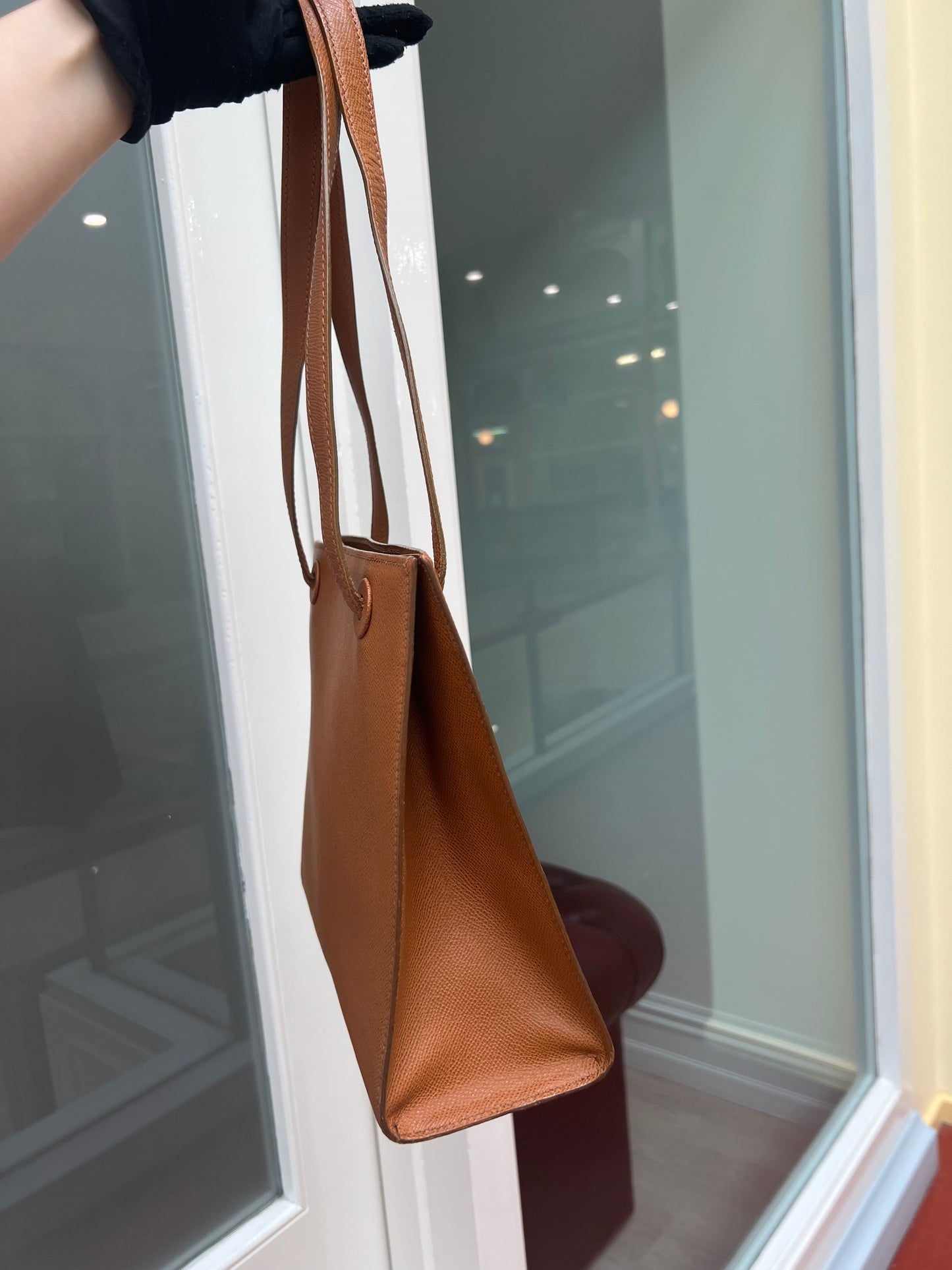 Pre-loved Chanel Caviar Shoulder Tote Bag Caramel