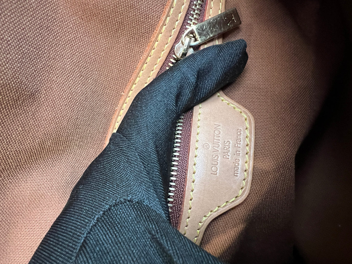Pre-loved Louis Vuitton Looping PM Handbag Monogram 2003