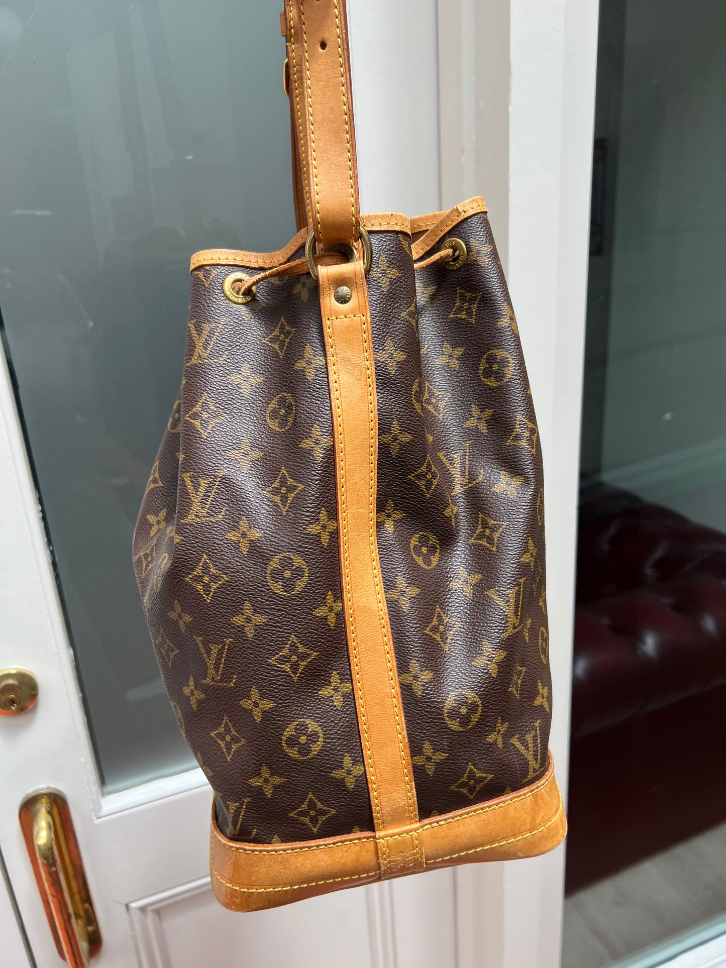 Pre-loved Louis Vuitton Monogram Canvas Noe Handbag 1996