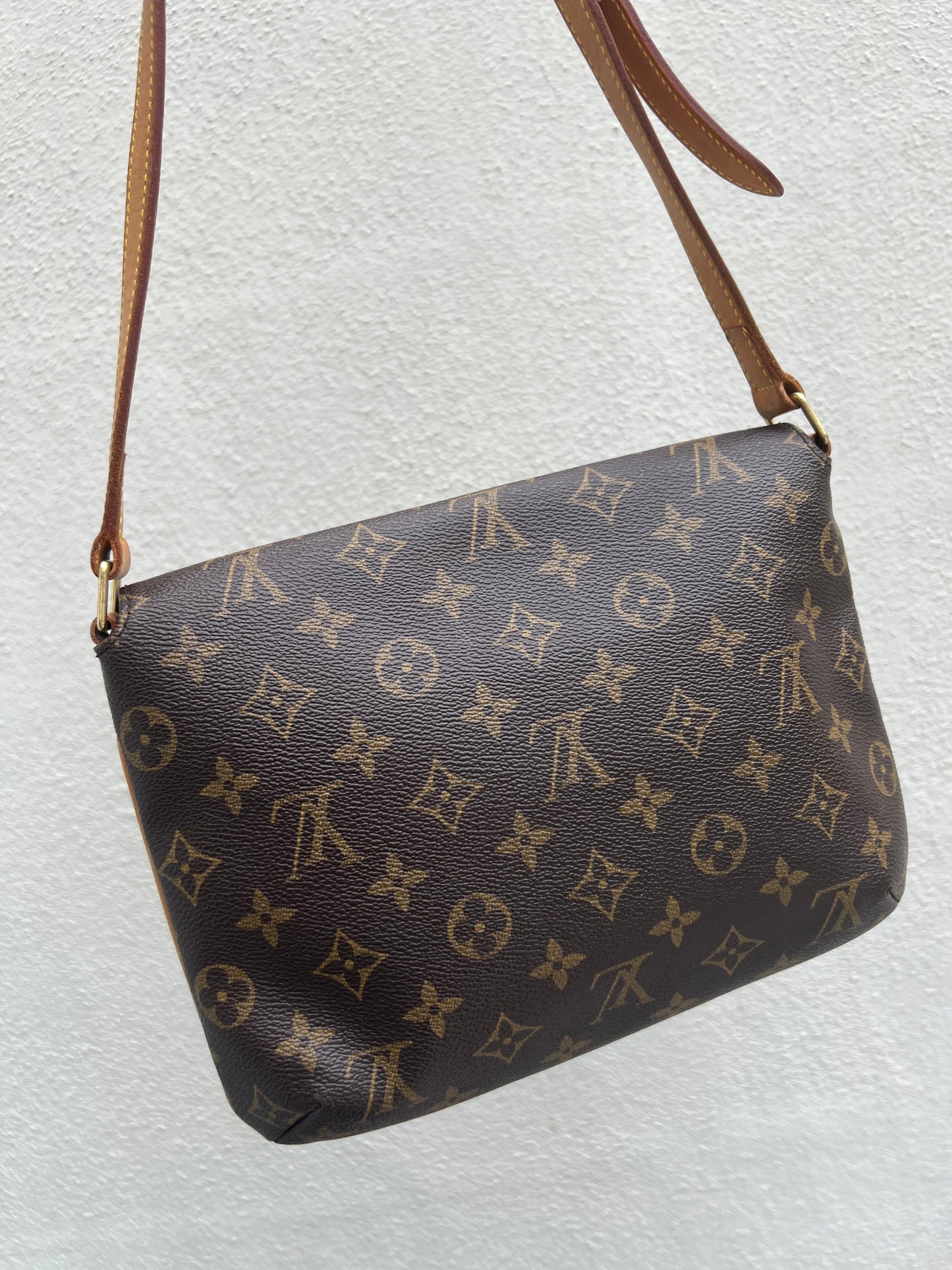 Preloved Louis Vuitton Monogram Canvas Musette Tango Short Strap Shoulder Bag 2001