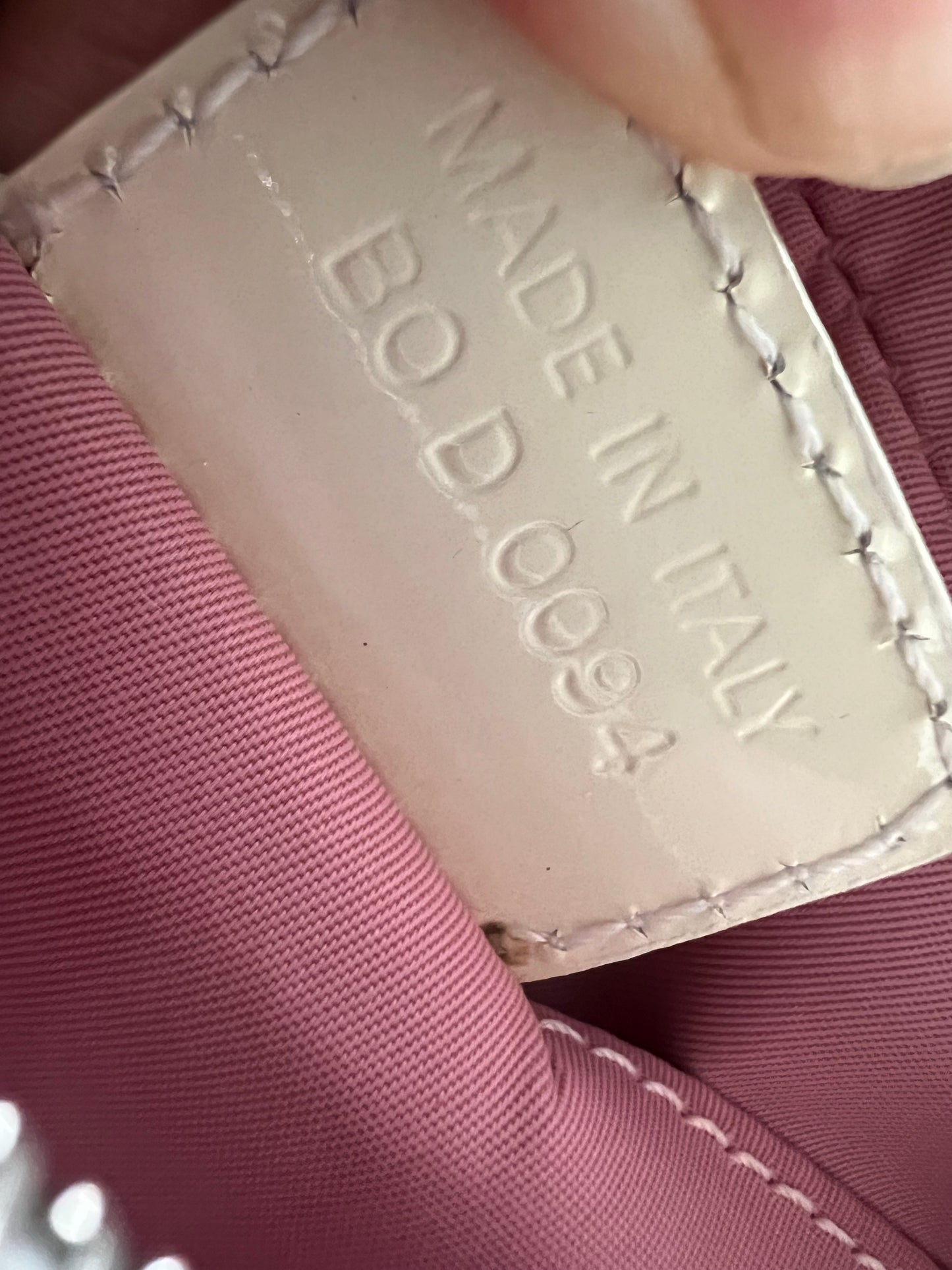 Pre-loved Christian Dior Sacs
A Main Trotter Toile Monogramme Oblique Pochette 2004